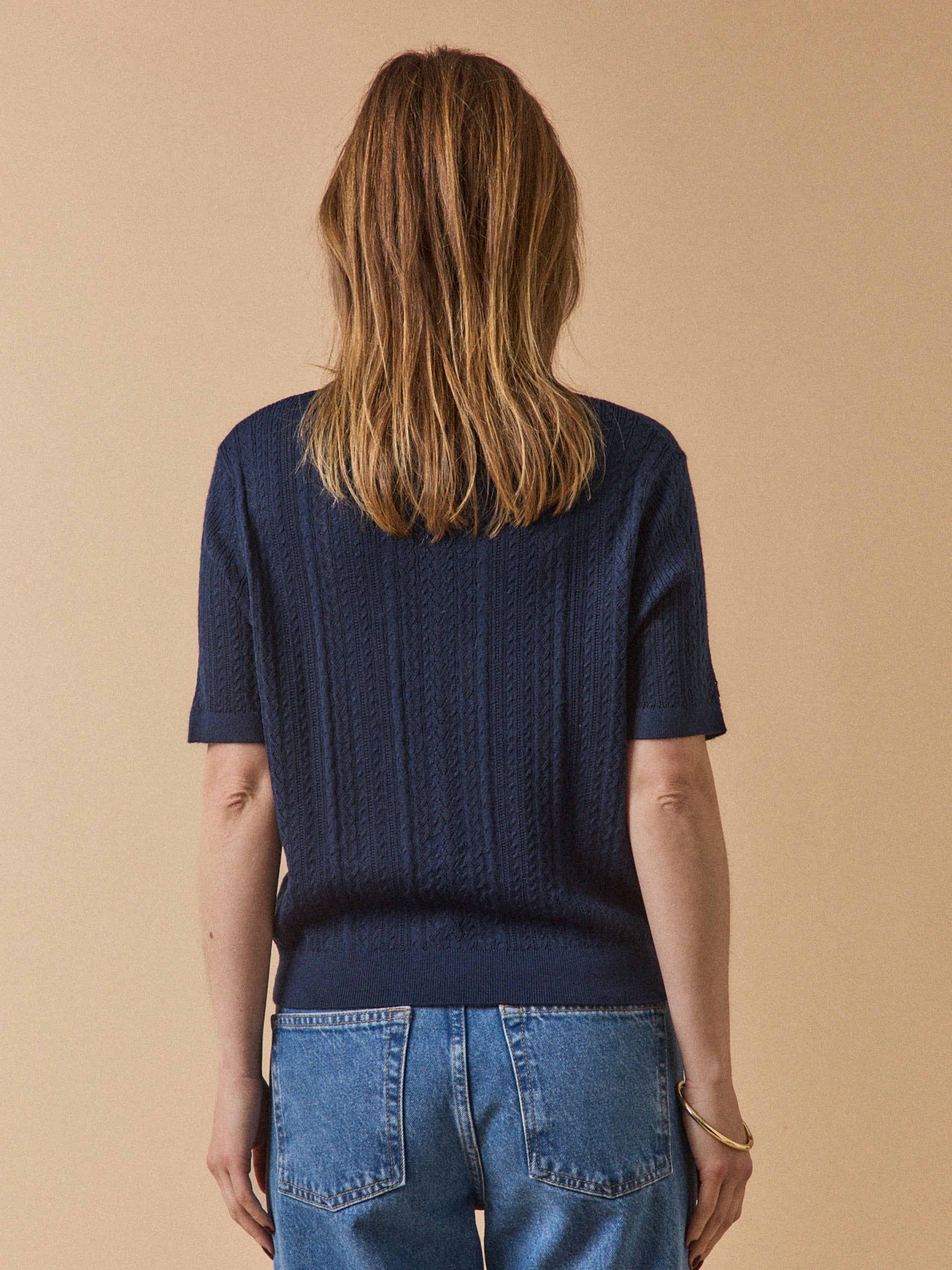 Pull ajouré manches courtes femme