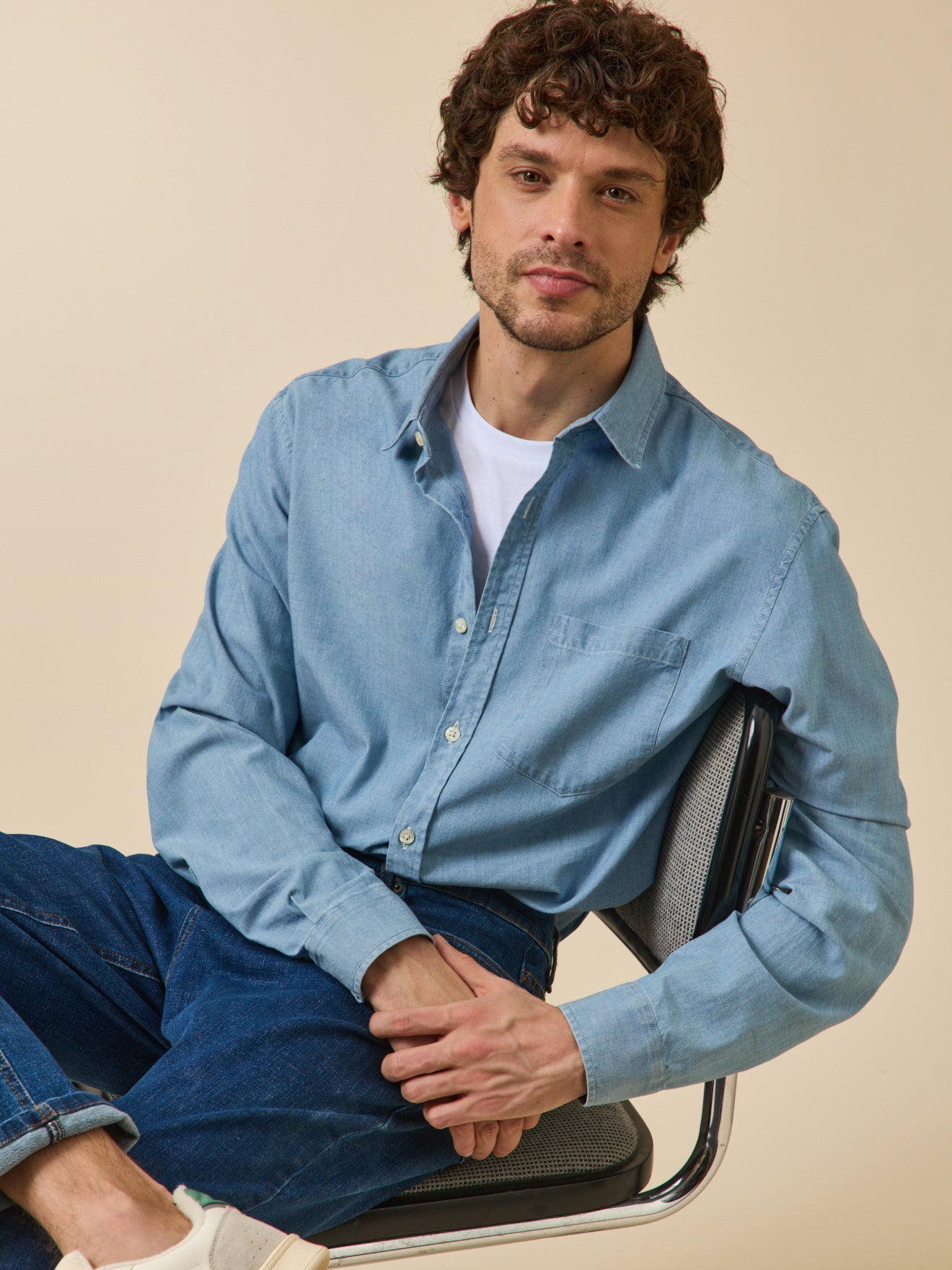 Chemise chambray homme coupe contemporaine