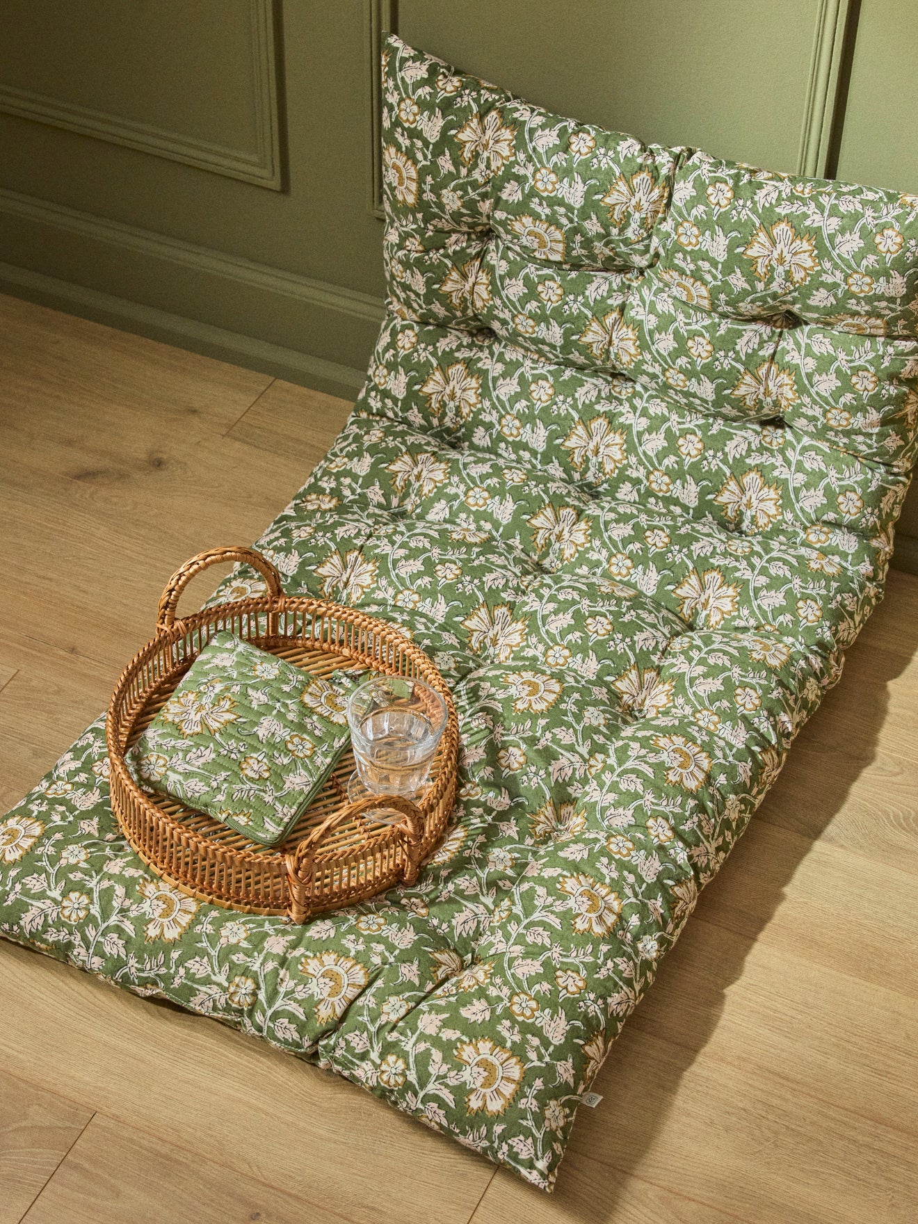 Decoratieve matras in Indiase stof