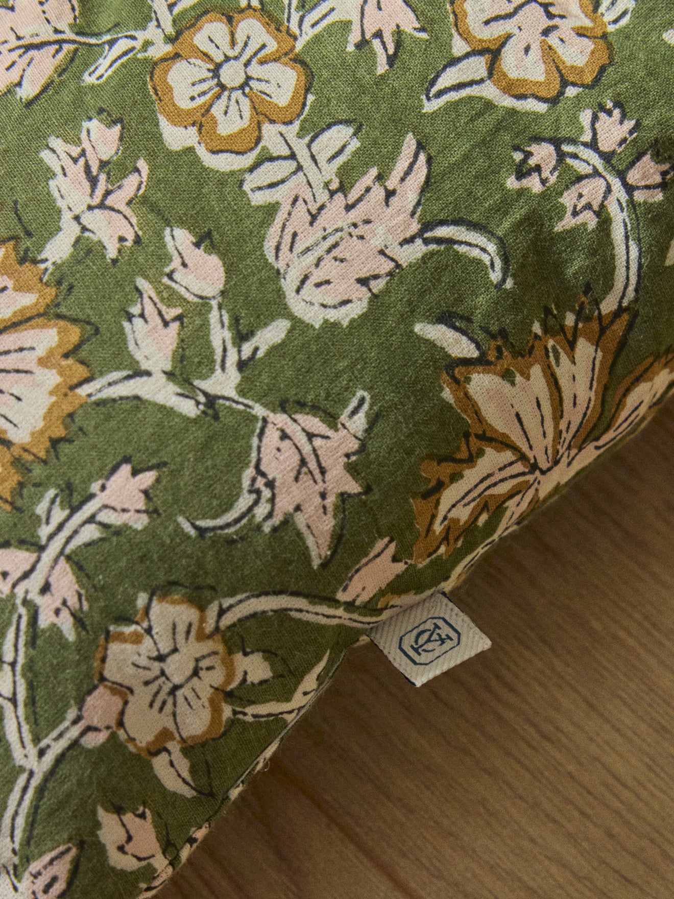 Decoratieve matras in Indiase stof