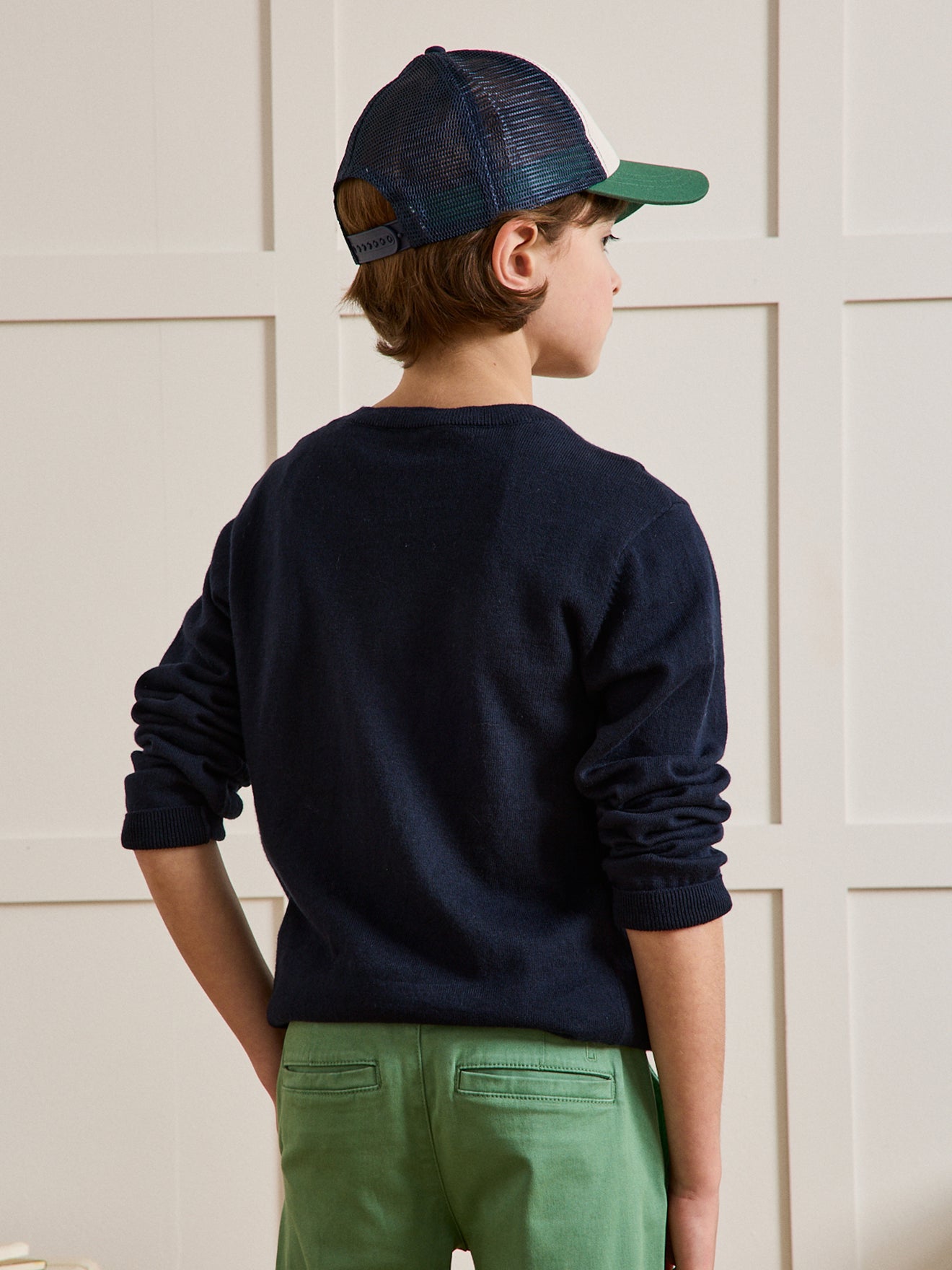 Jongenstrui met ronde hals