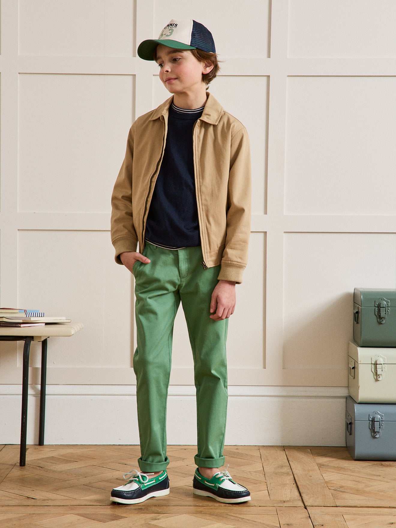 Jongenstrui met ronde hals