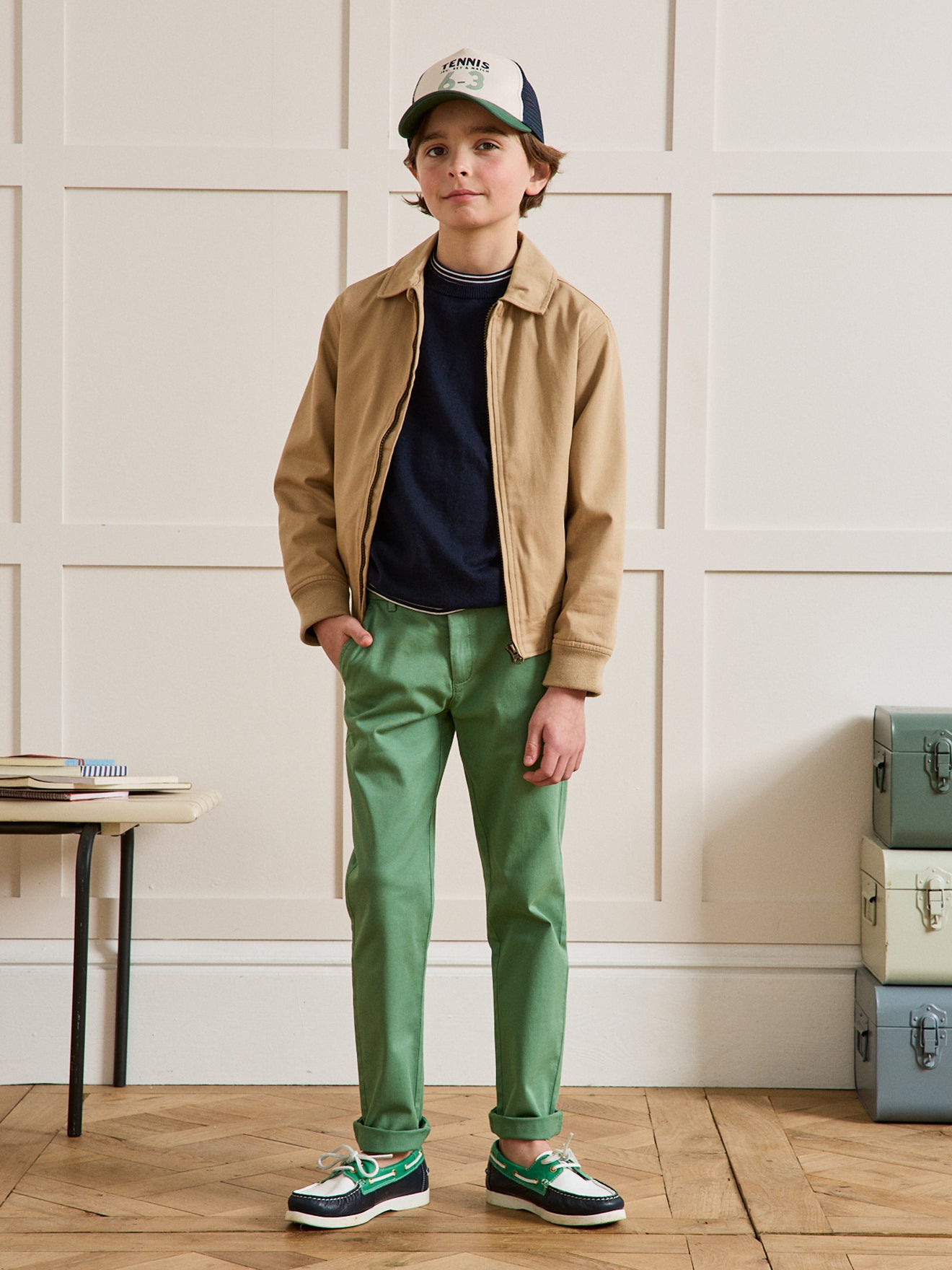 Jongenstrui met ronde hals