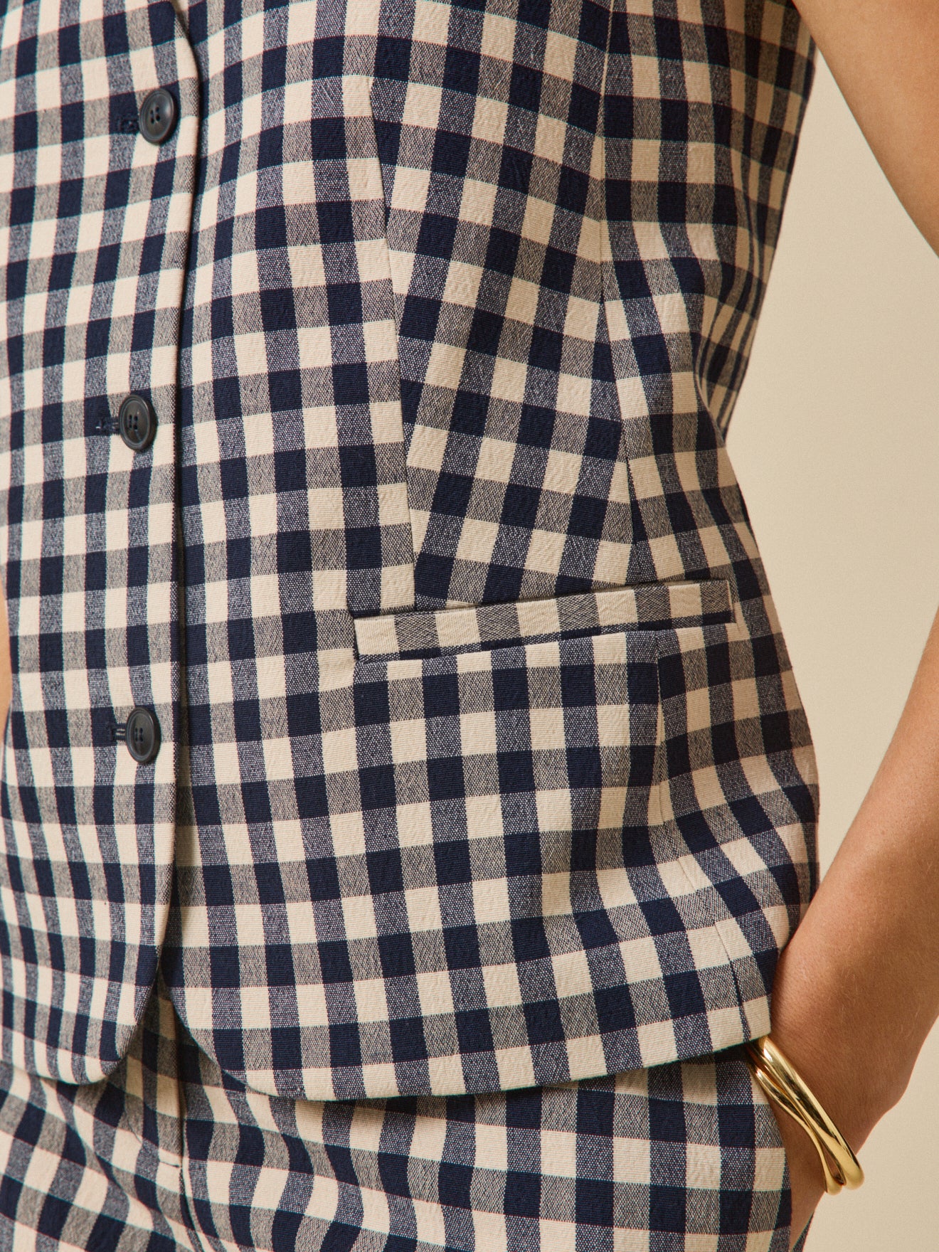 Damesgilet met vichyruitjes