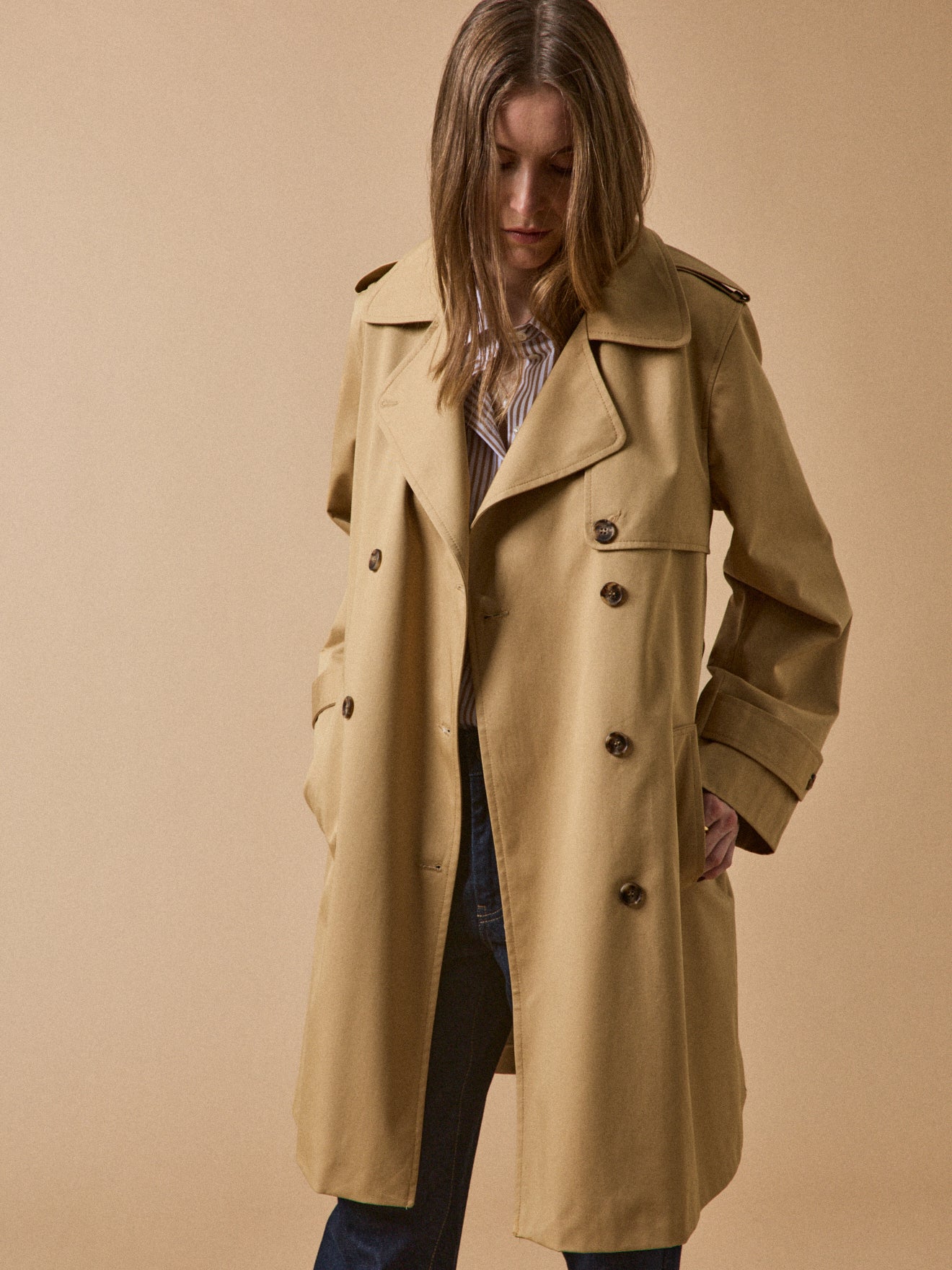 Lange damestrenchcoat met tailleurkraag - biokatoen