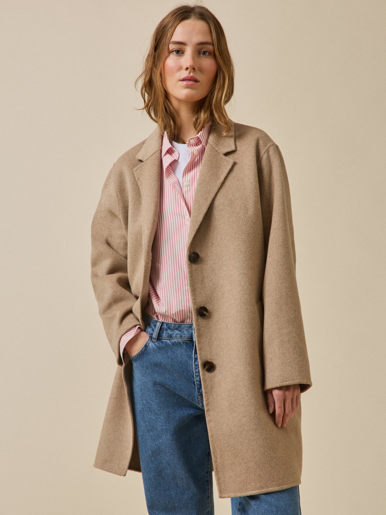 Damesmantel in dubbelzijdige wolmix