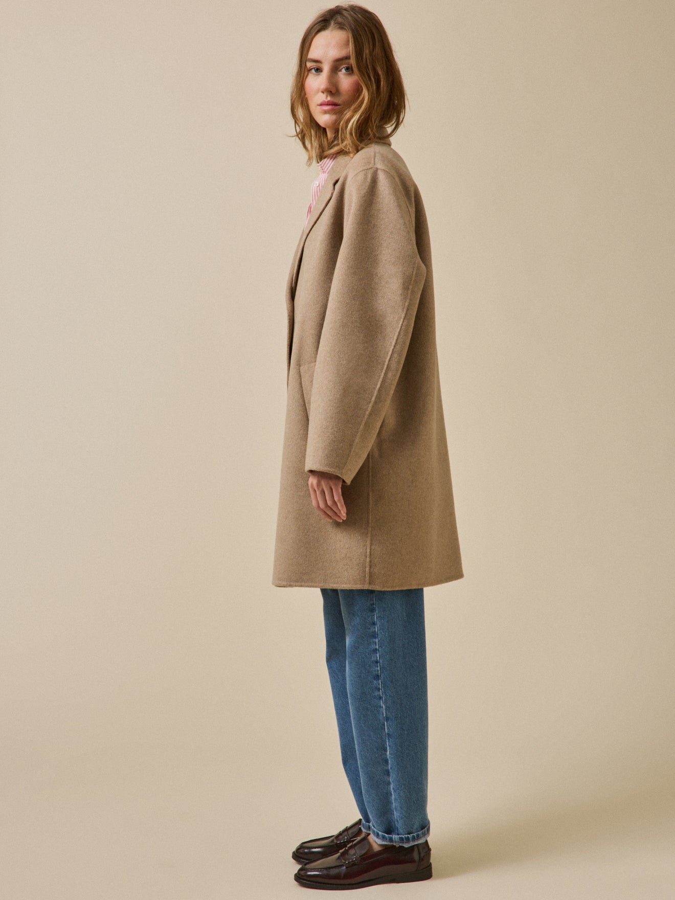 Damesmantel in dubbelzijdige wolmix