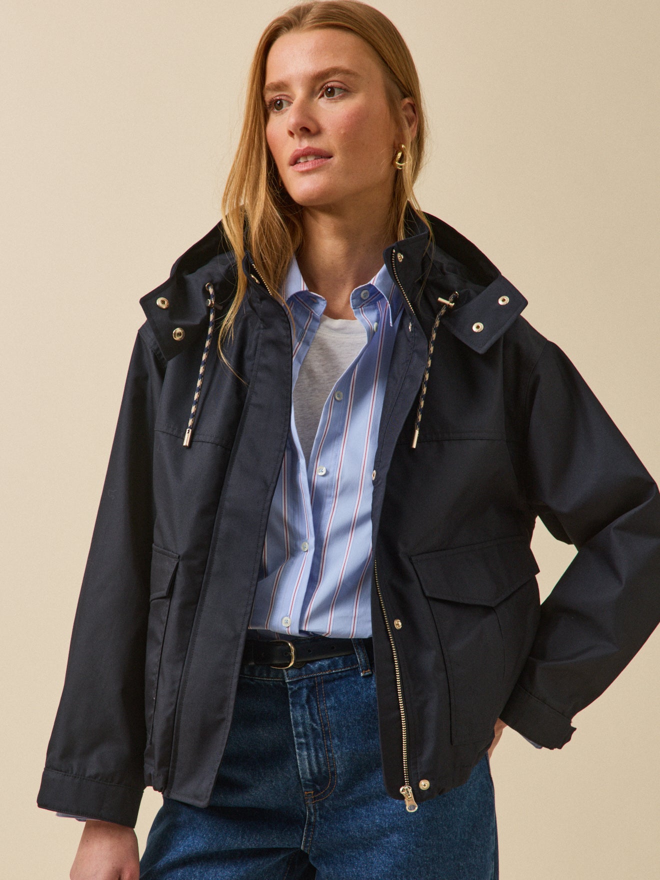 Korte, lichte damesparka