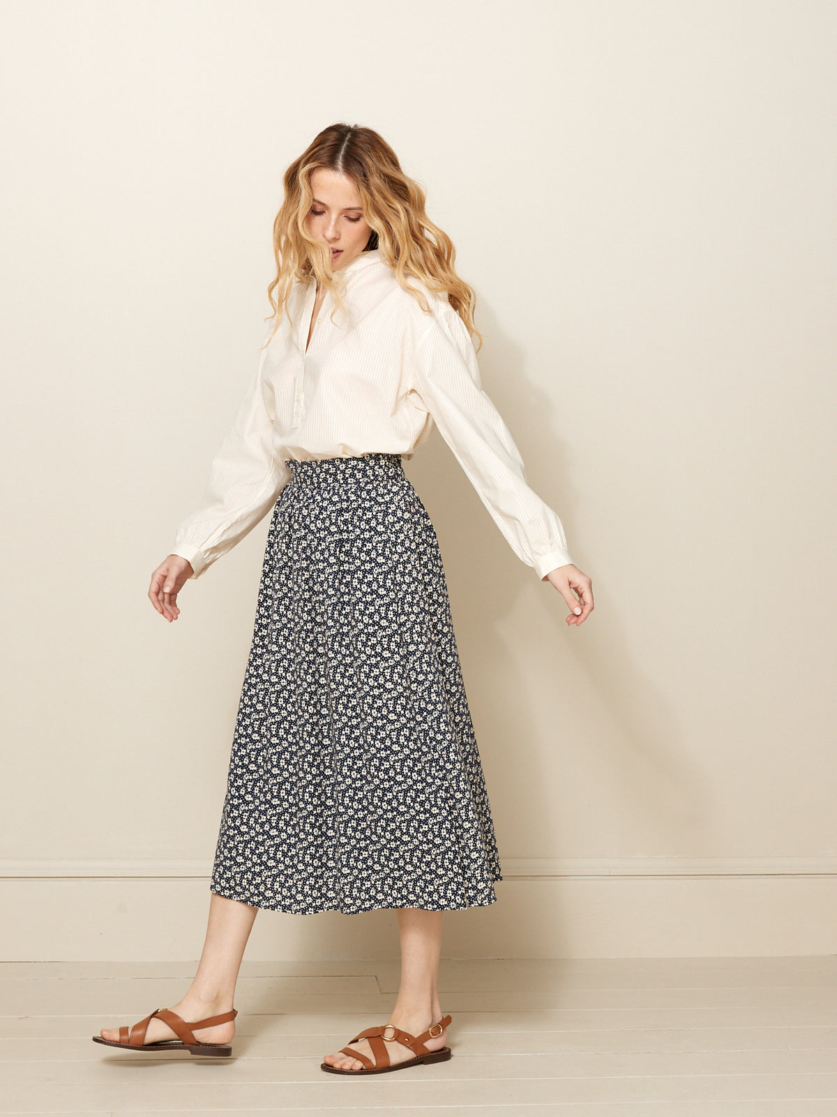 Halflange damesrok met Emily-print