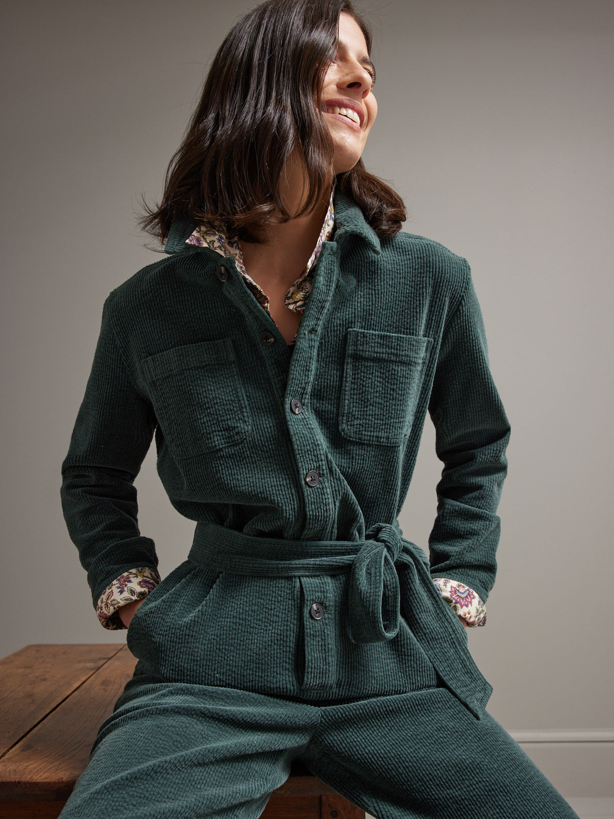 Damesjumpsuit in gewafeld velours