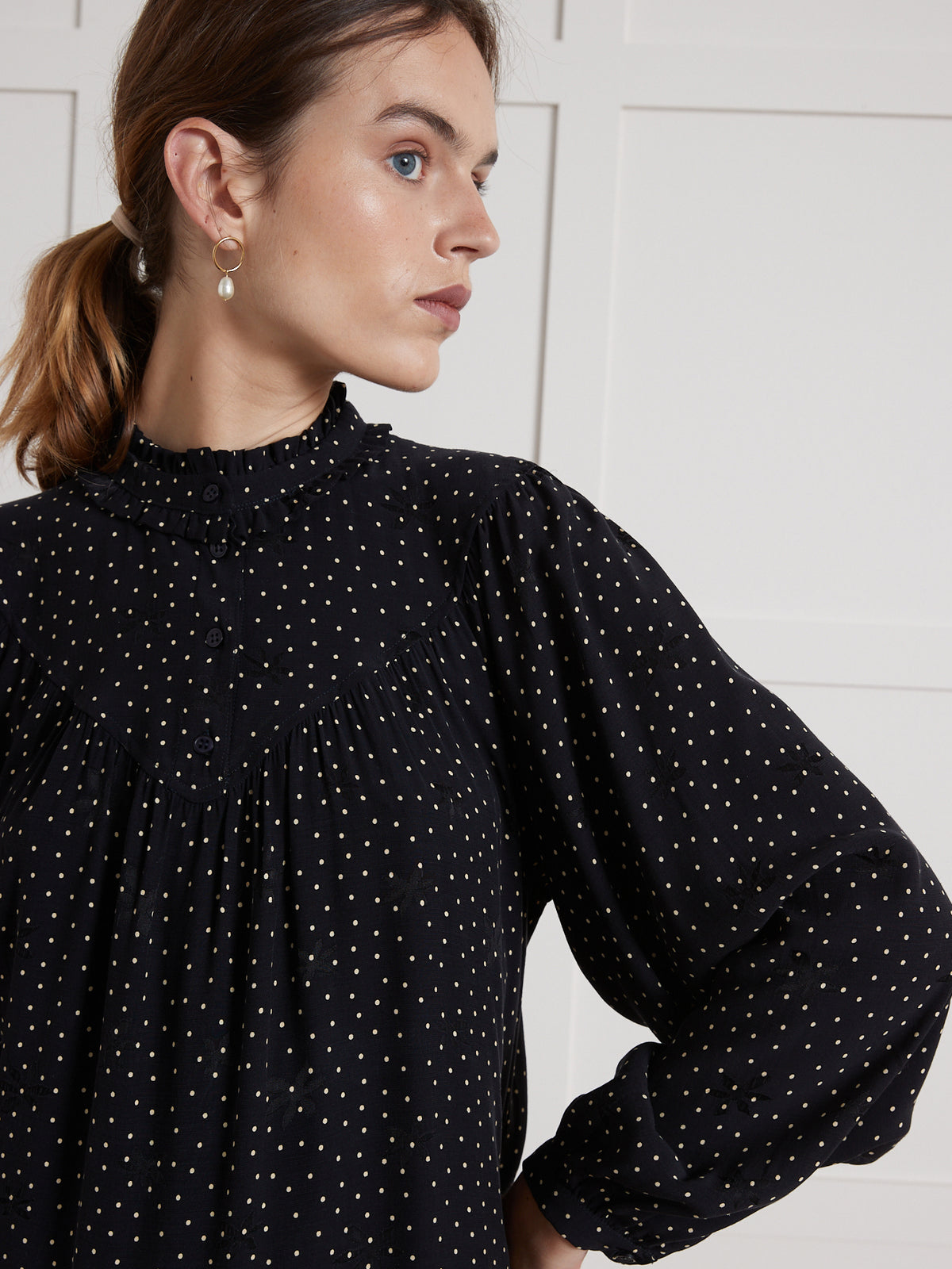 Korte damesjurk met Confetti-print