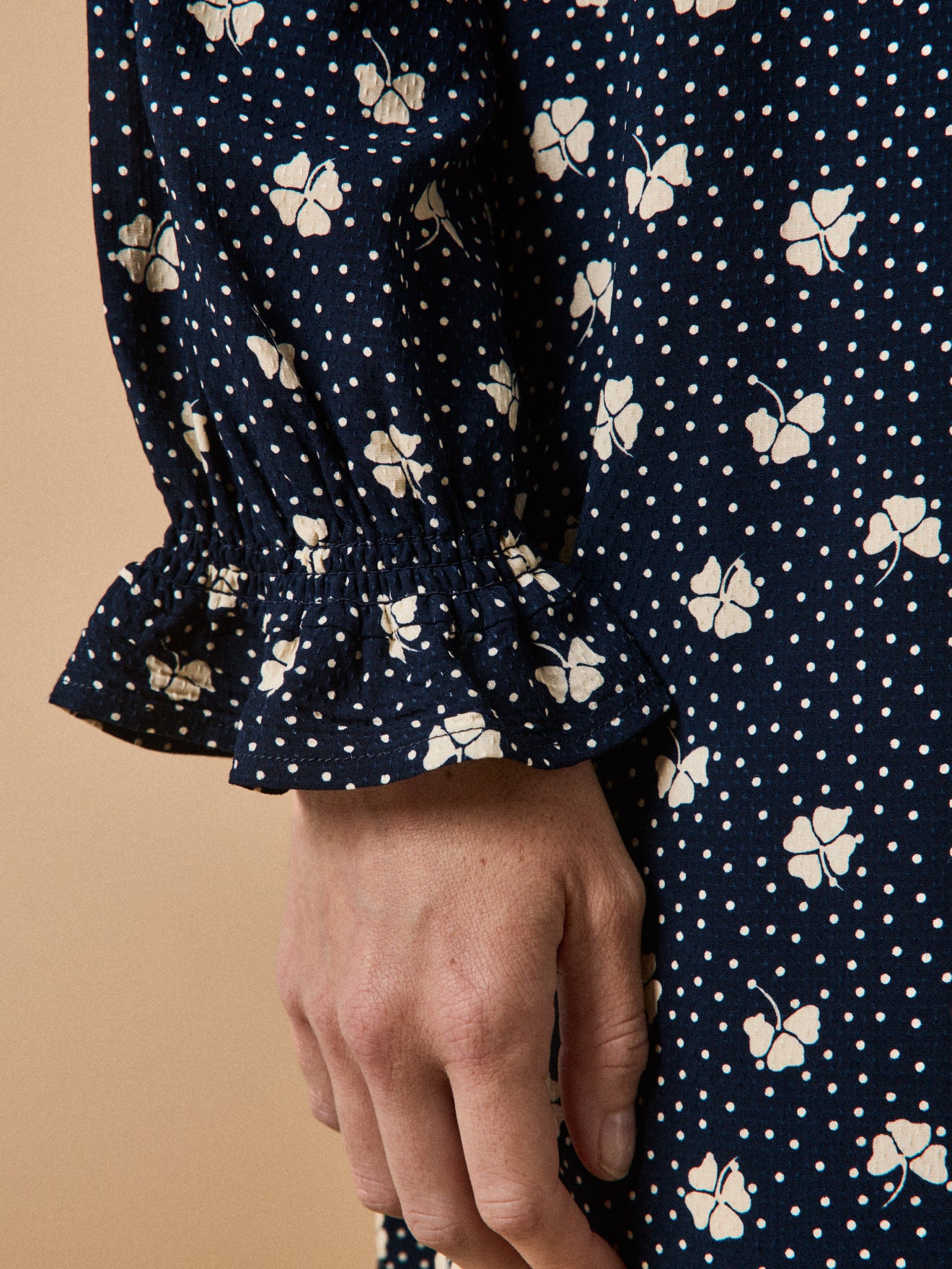 Robe housse courte femme viscose dobby imprimé Trèfles