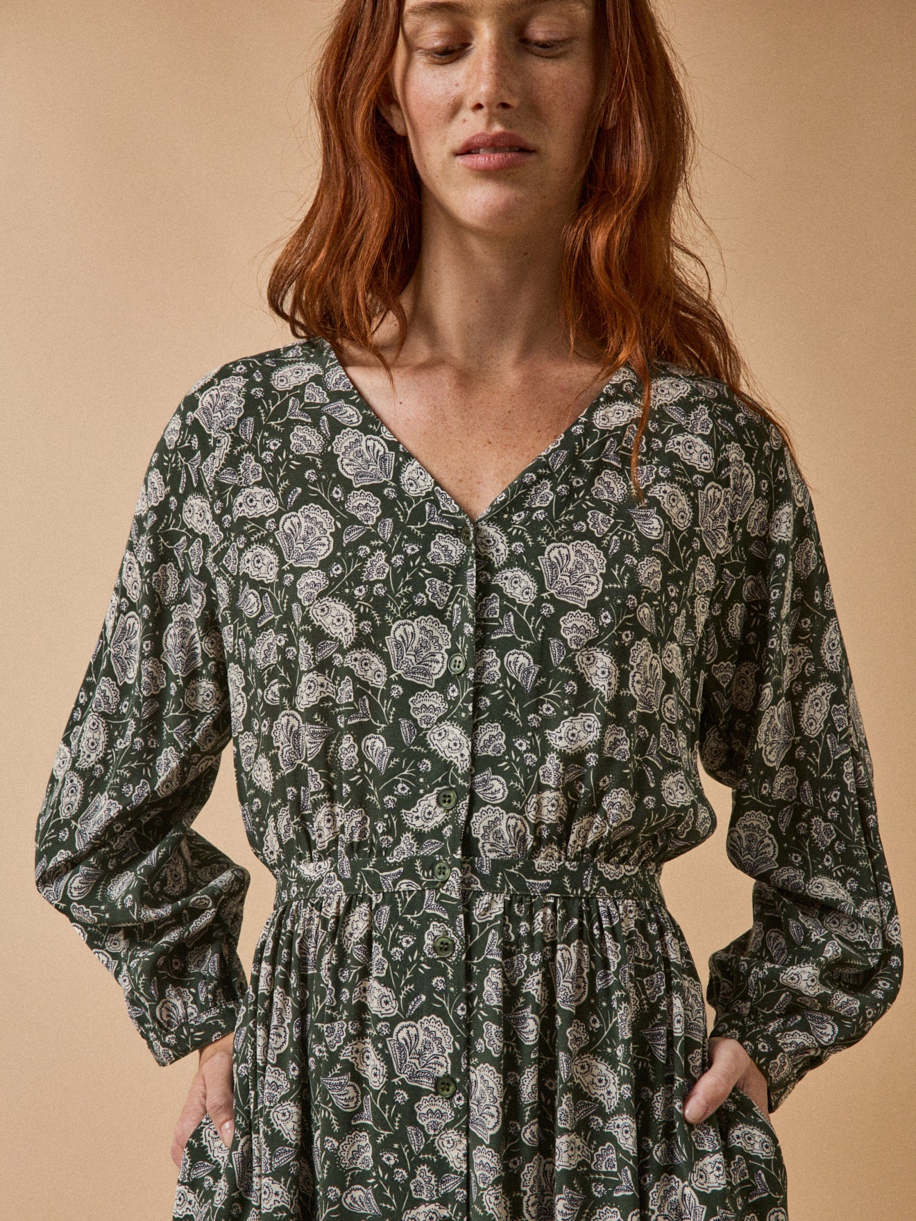 Halflange damesjurk met Lilith-print