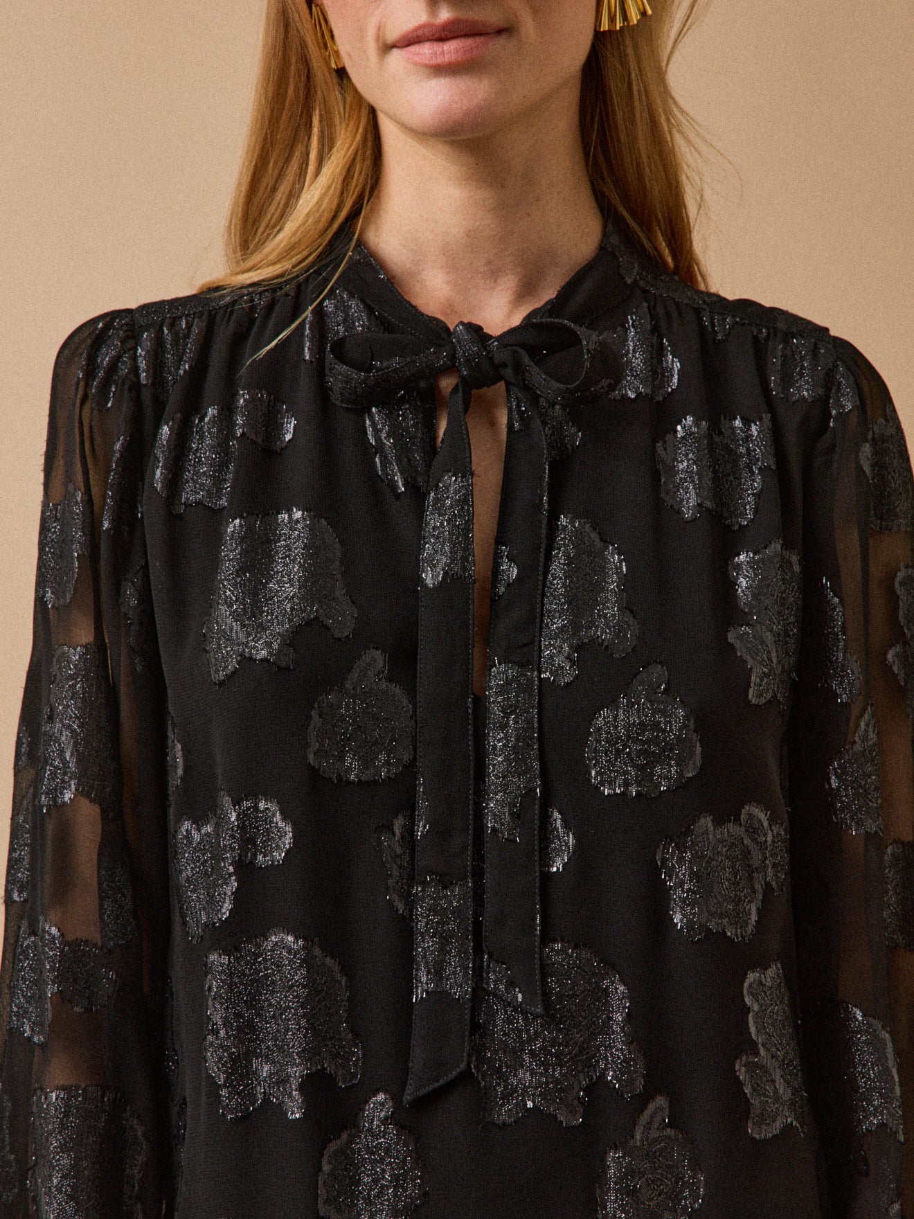 Robe courte voile jacquard brillant femme