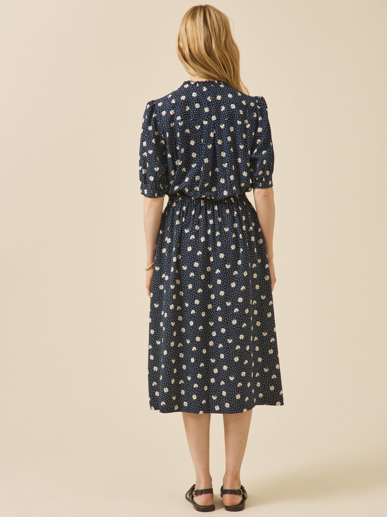 Halflange damesjurk met klaverprint - dobby viscose