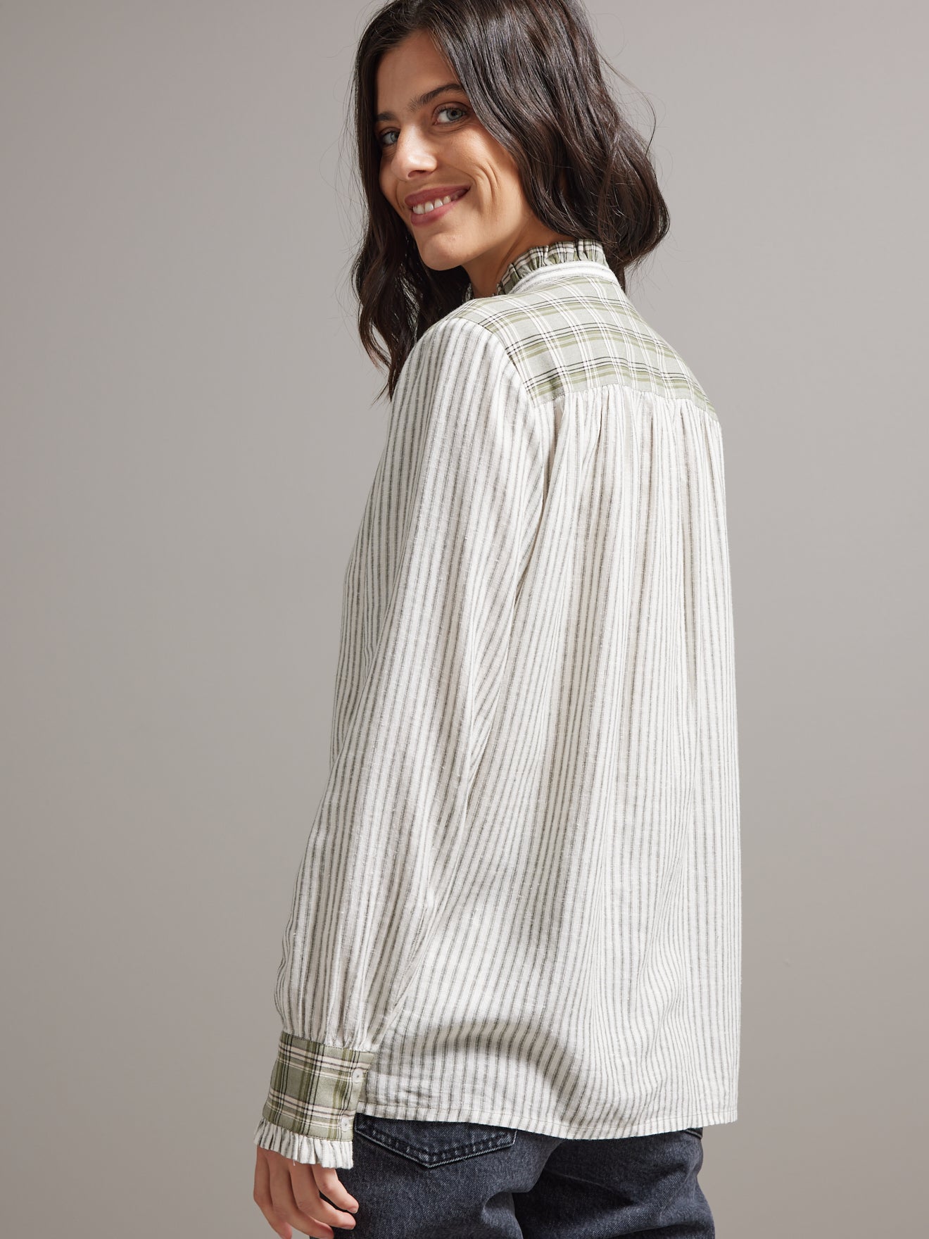 Chemise col froufrou femme rayures et carreaux
