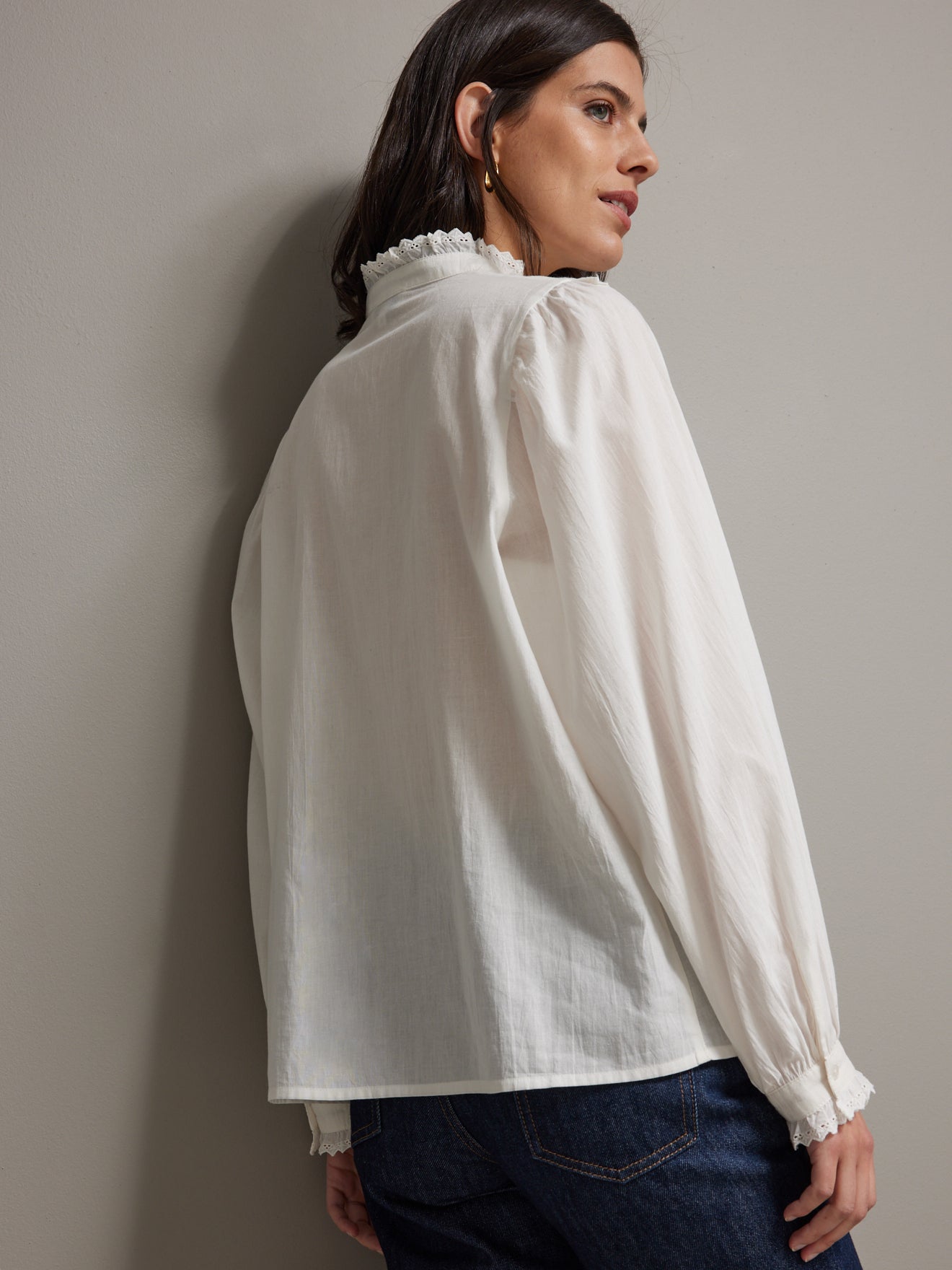 Chemise volantée femme voile et broderie anglaise