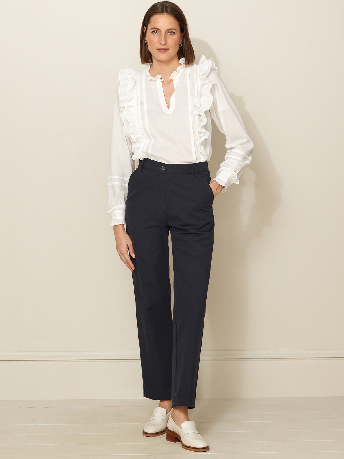 Blouse trousseau col volanté femme