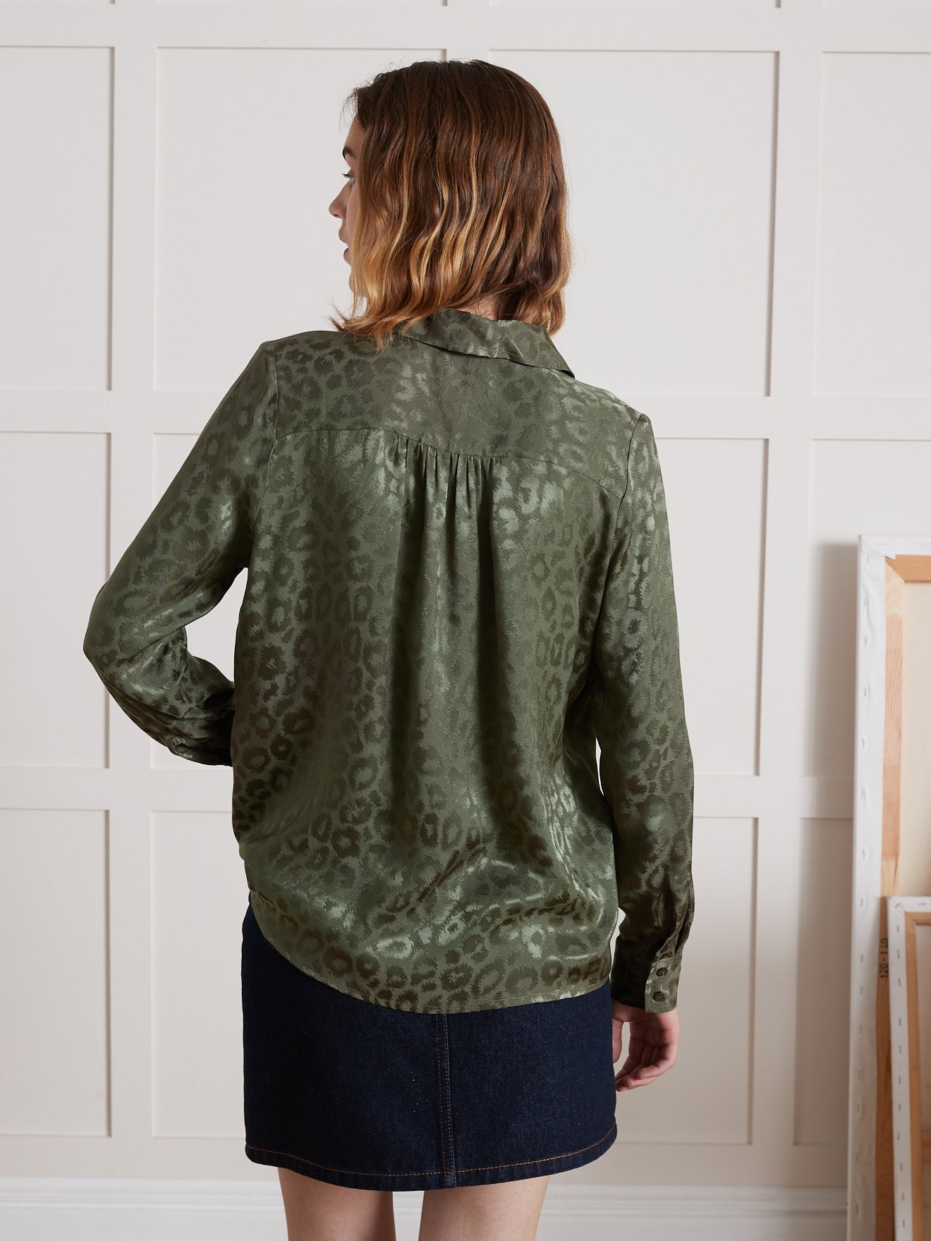 Dameshemd met jacquard-luipaardmotief