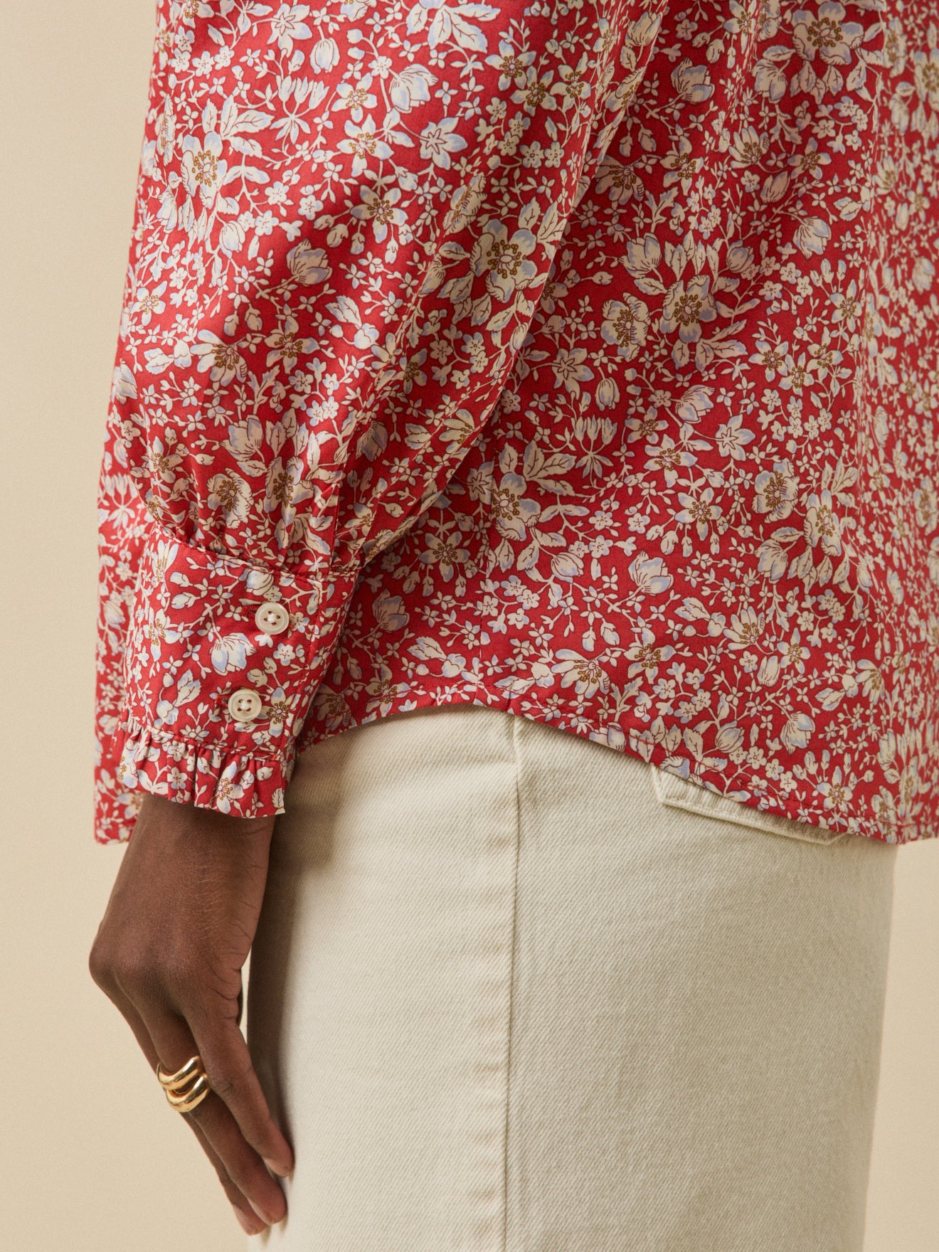 Damesbloes in Liberty-stof met strookje aan de hals - Limited Collection