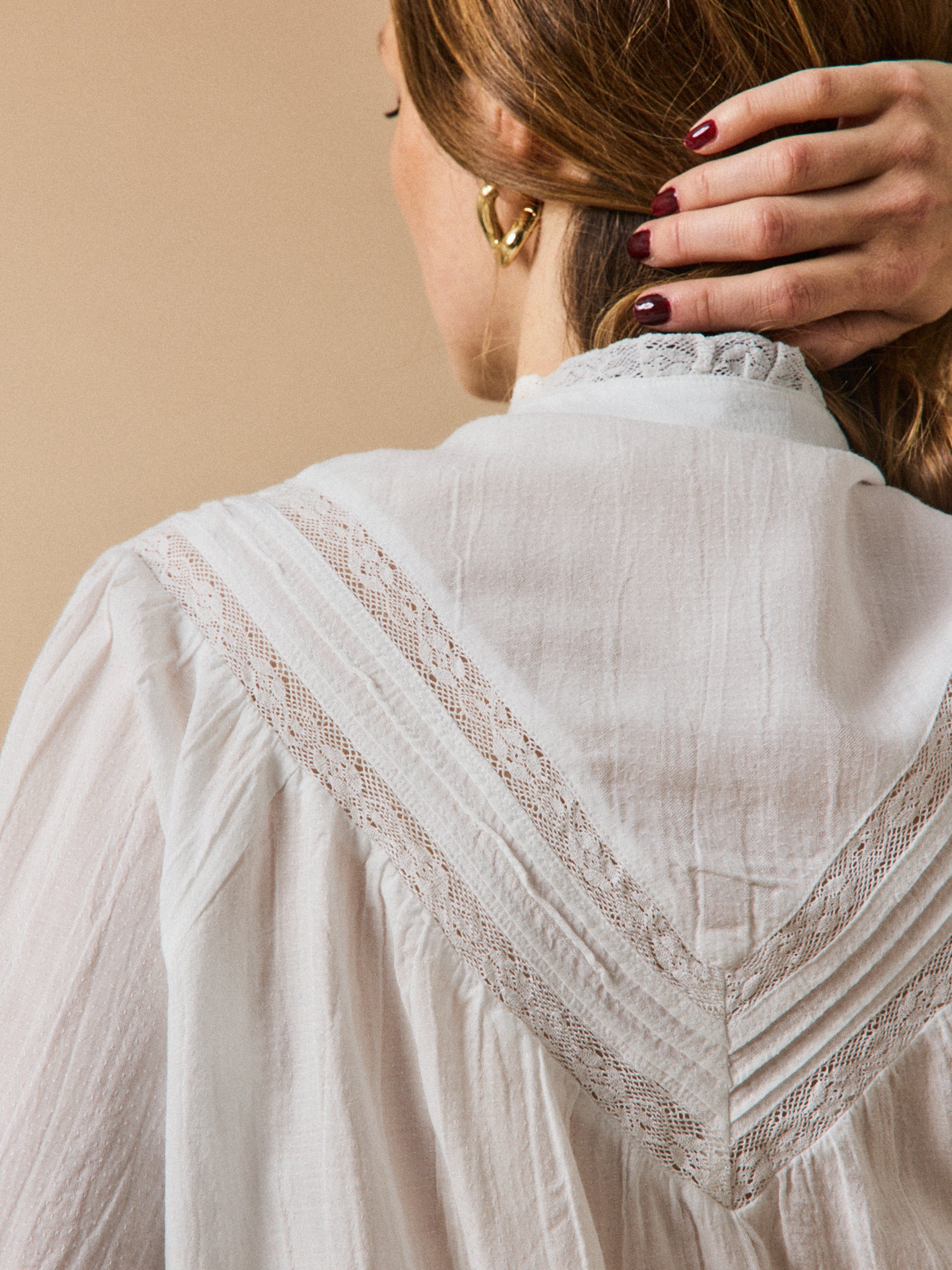 Blouse coton brodé et dentelle femme