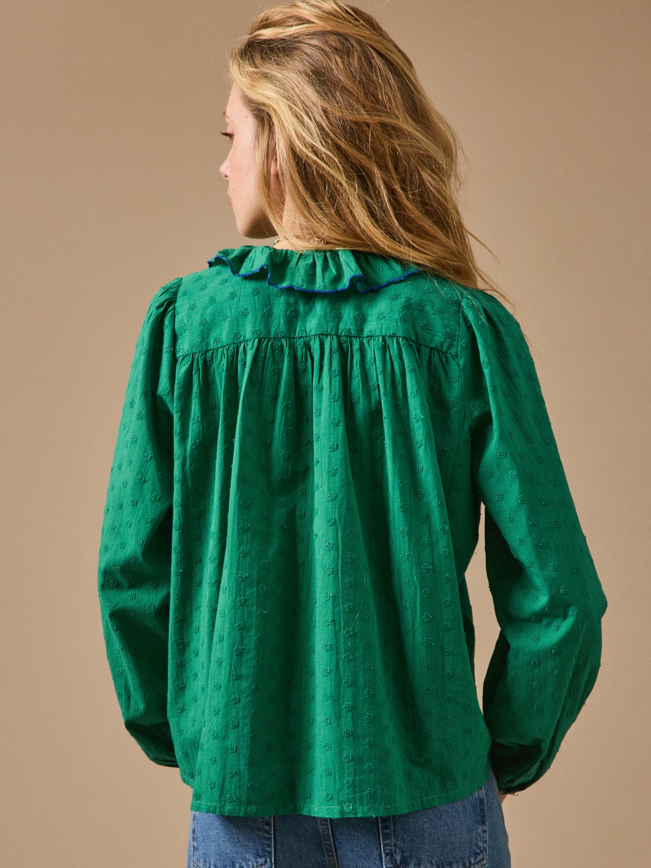 Damesbloes met broderie anglaise