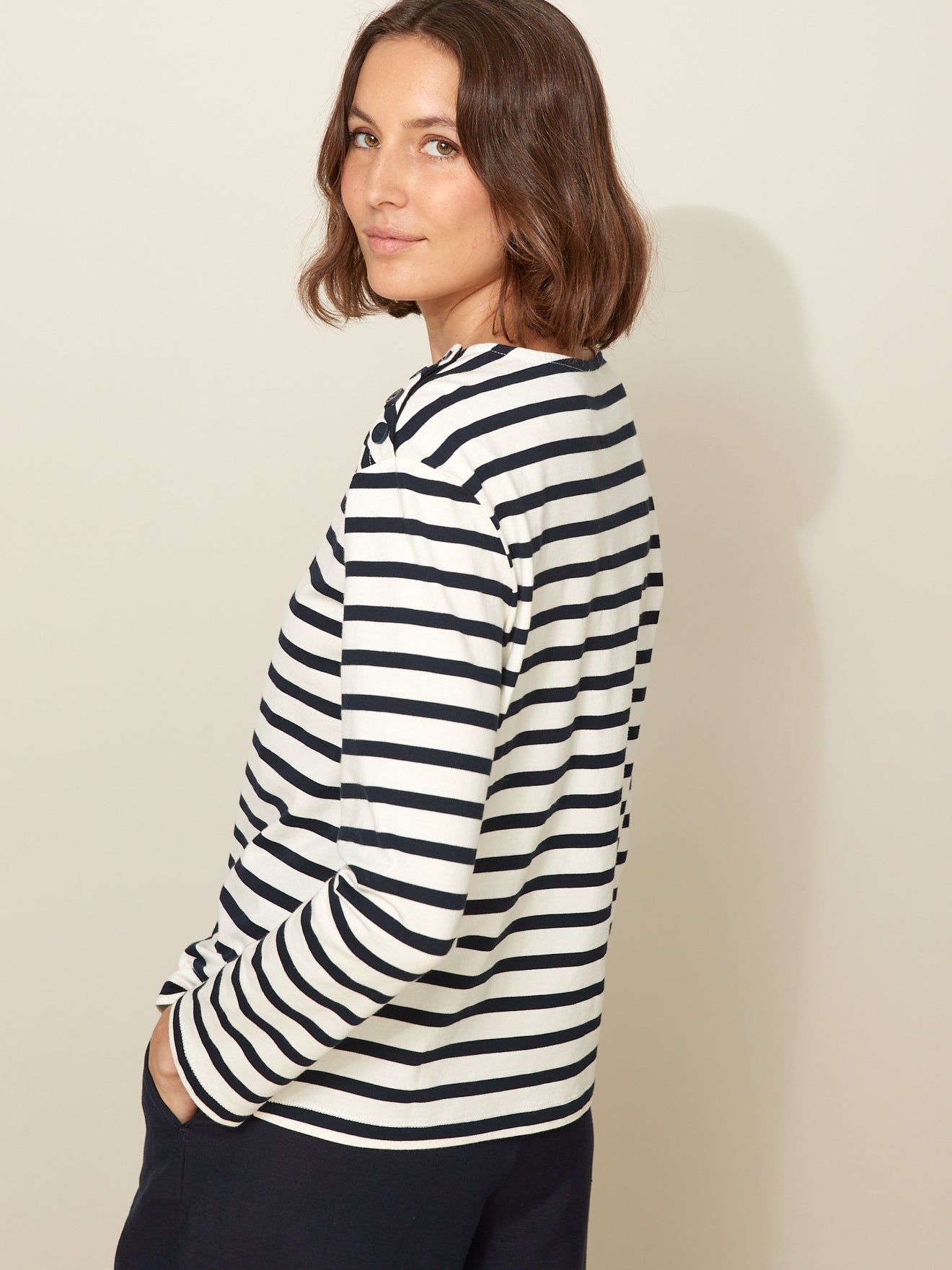 Damesshirt in marinestijl - biokatoen