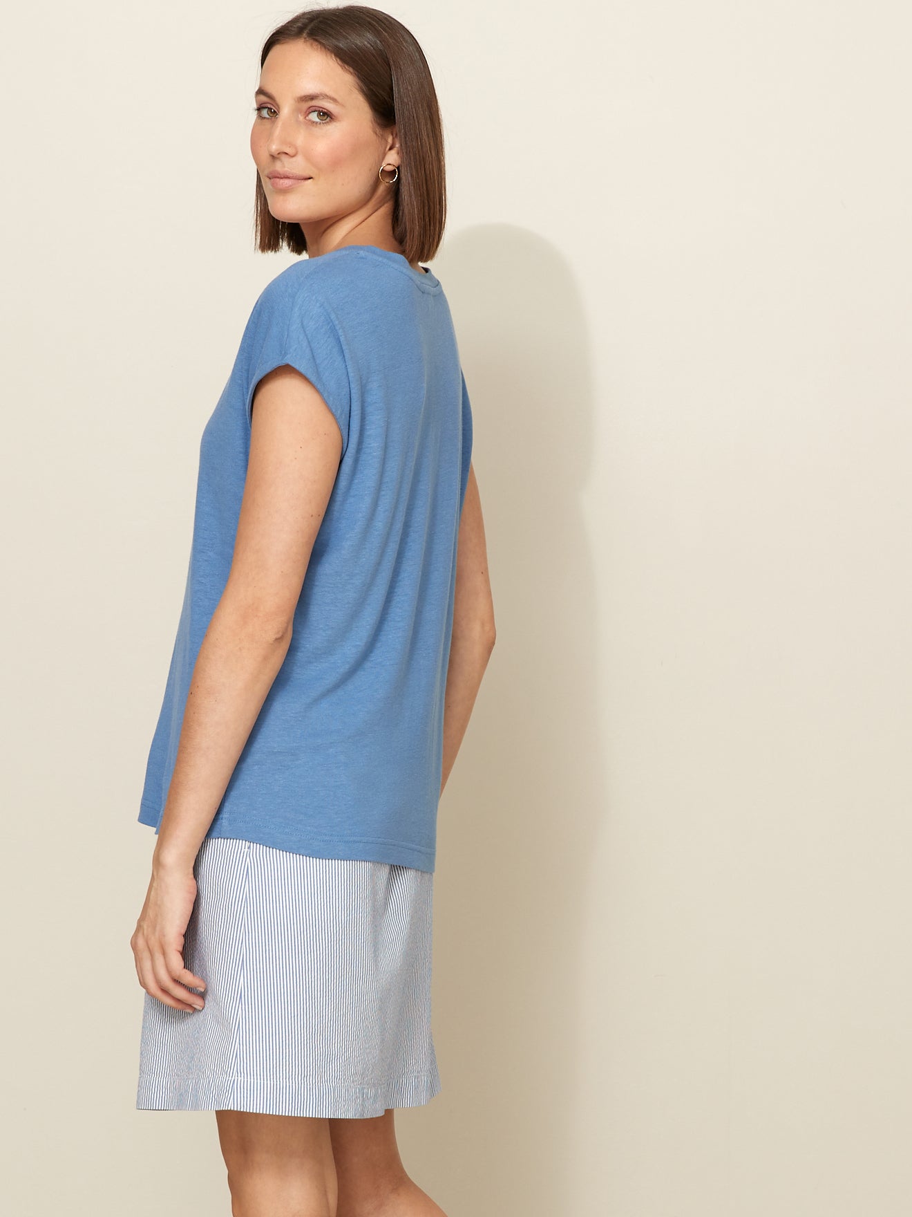Damesshirt met V-hals in viscose en linnen