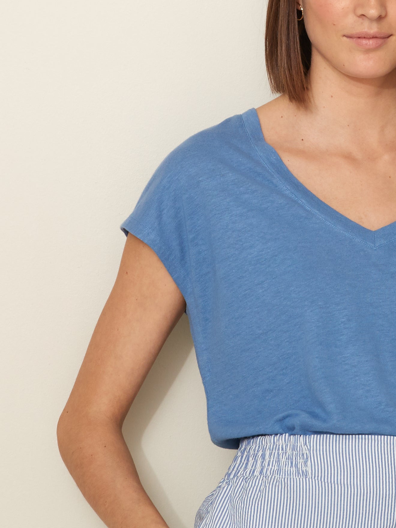 Damesshirt met V-hals in viscose en linnen