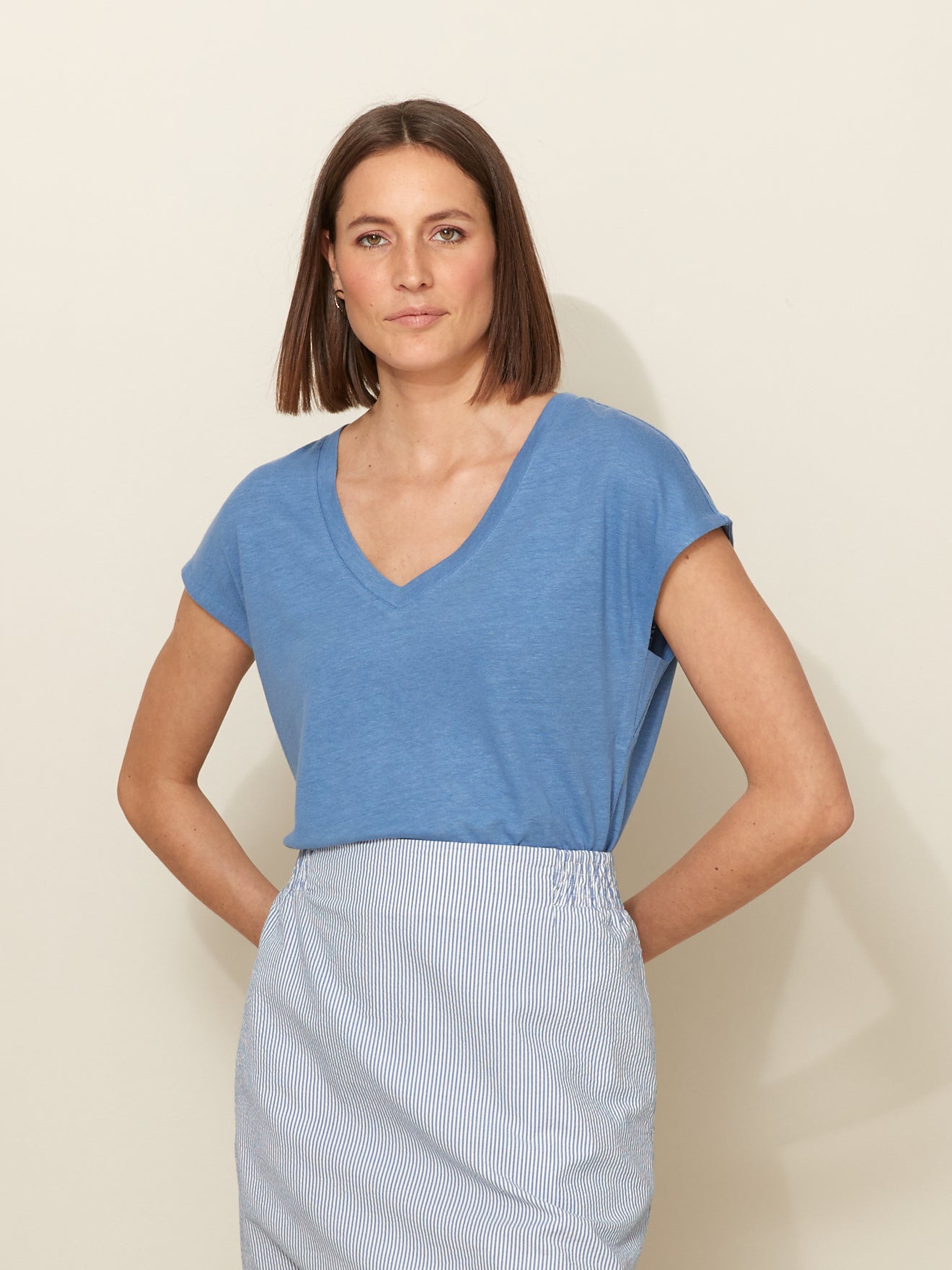 Damesshirt met V-hals in viscose en linnen