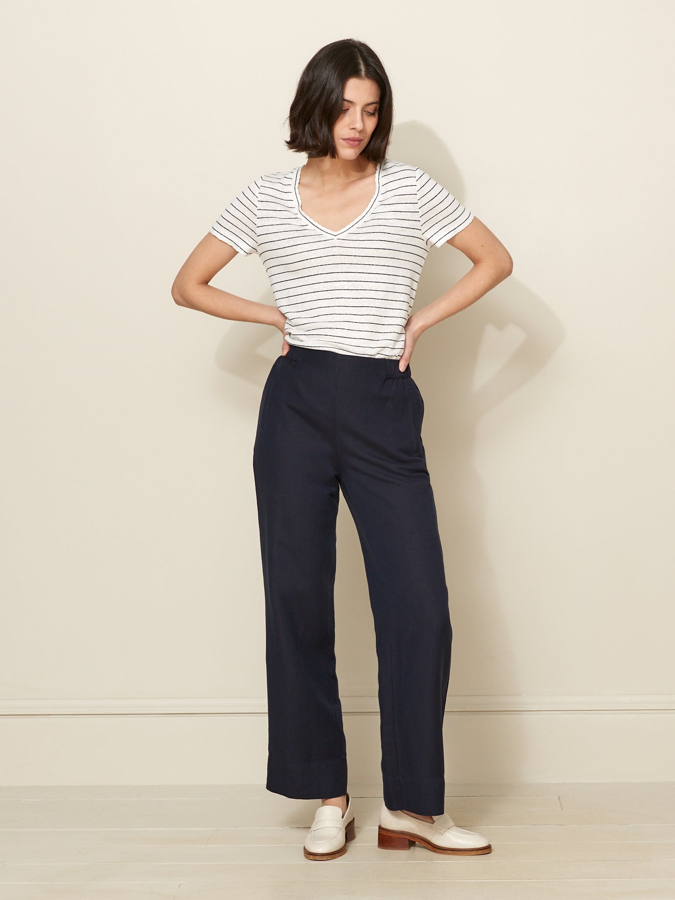 T-shirt rayé col V femme en lin