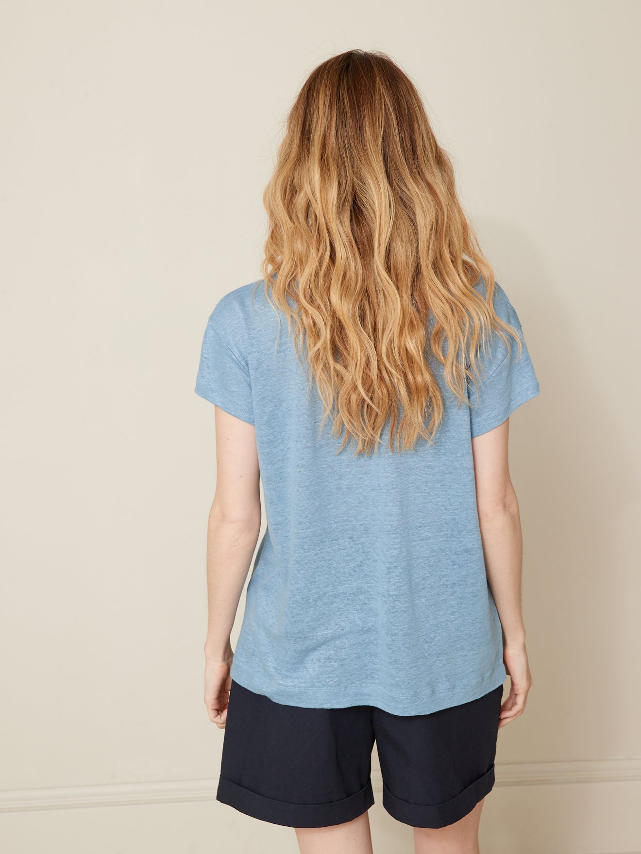 Linnen damesshirt met V-hals