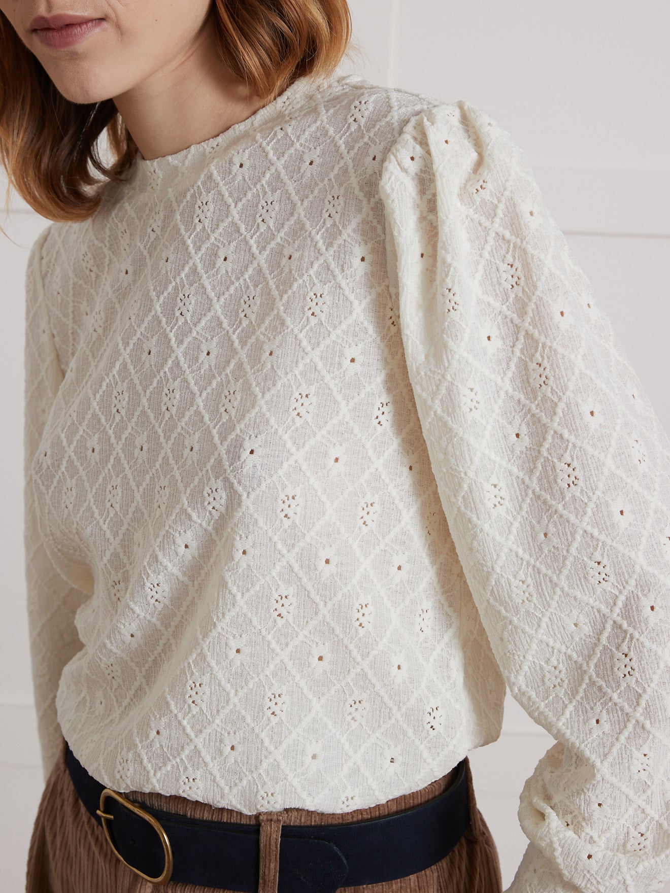 Damesshirt met jacquard en bolstaande mouwen