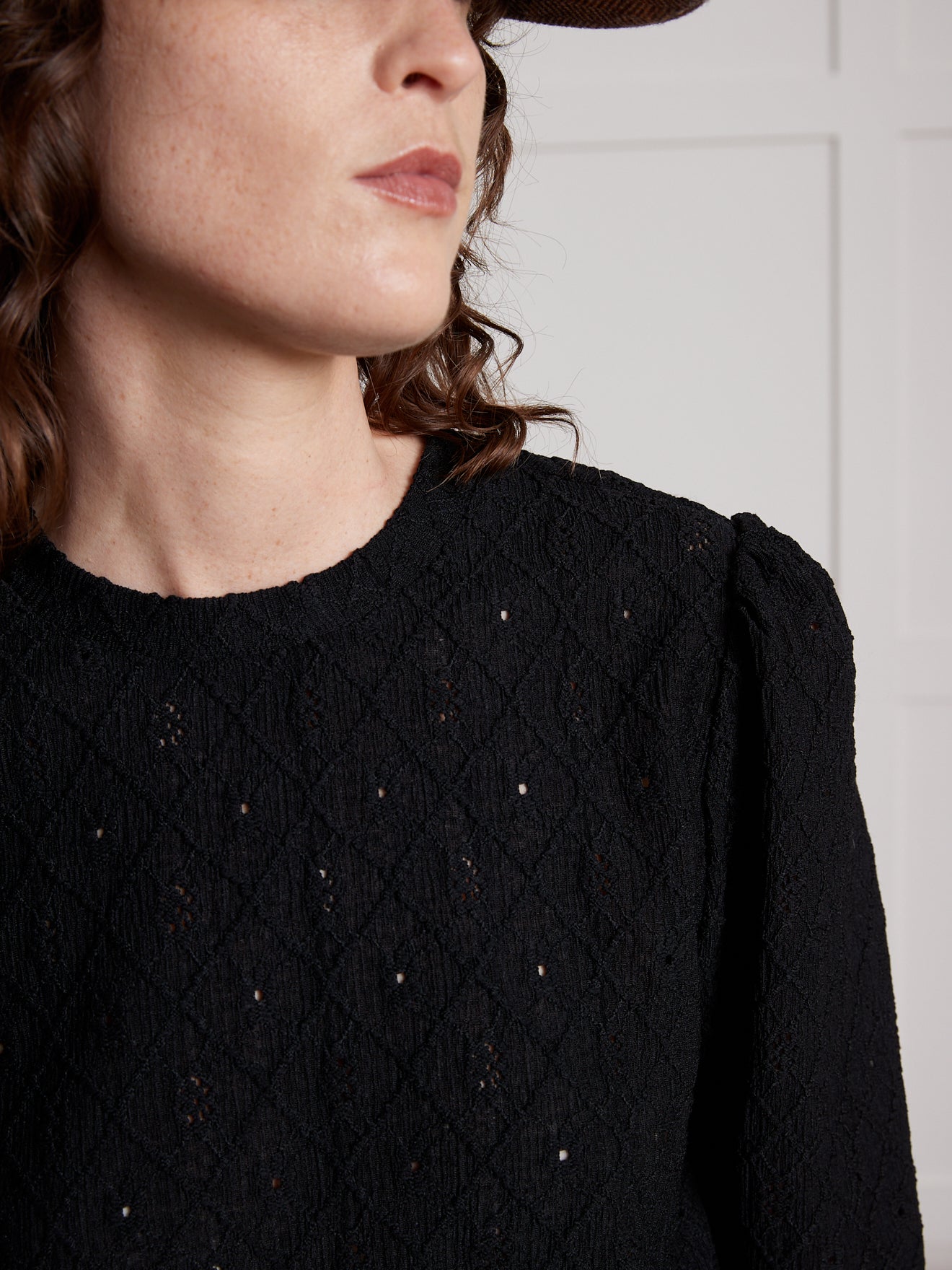 Damesshirt met jacquard en bolstaande mouwen
