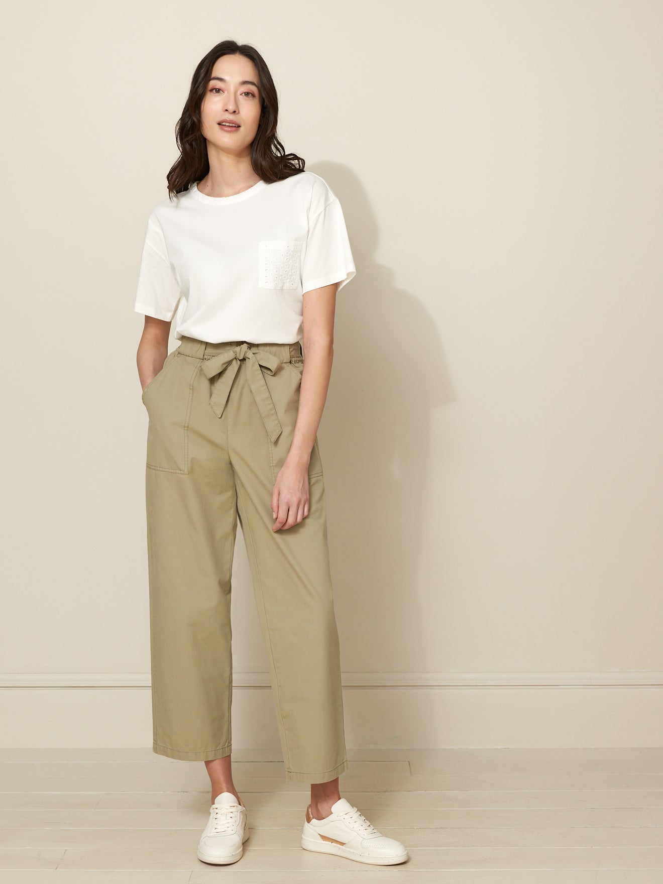 Damesshirt met broderie anglaise - biokatoen