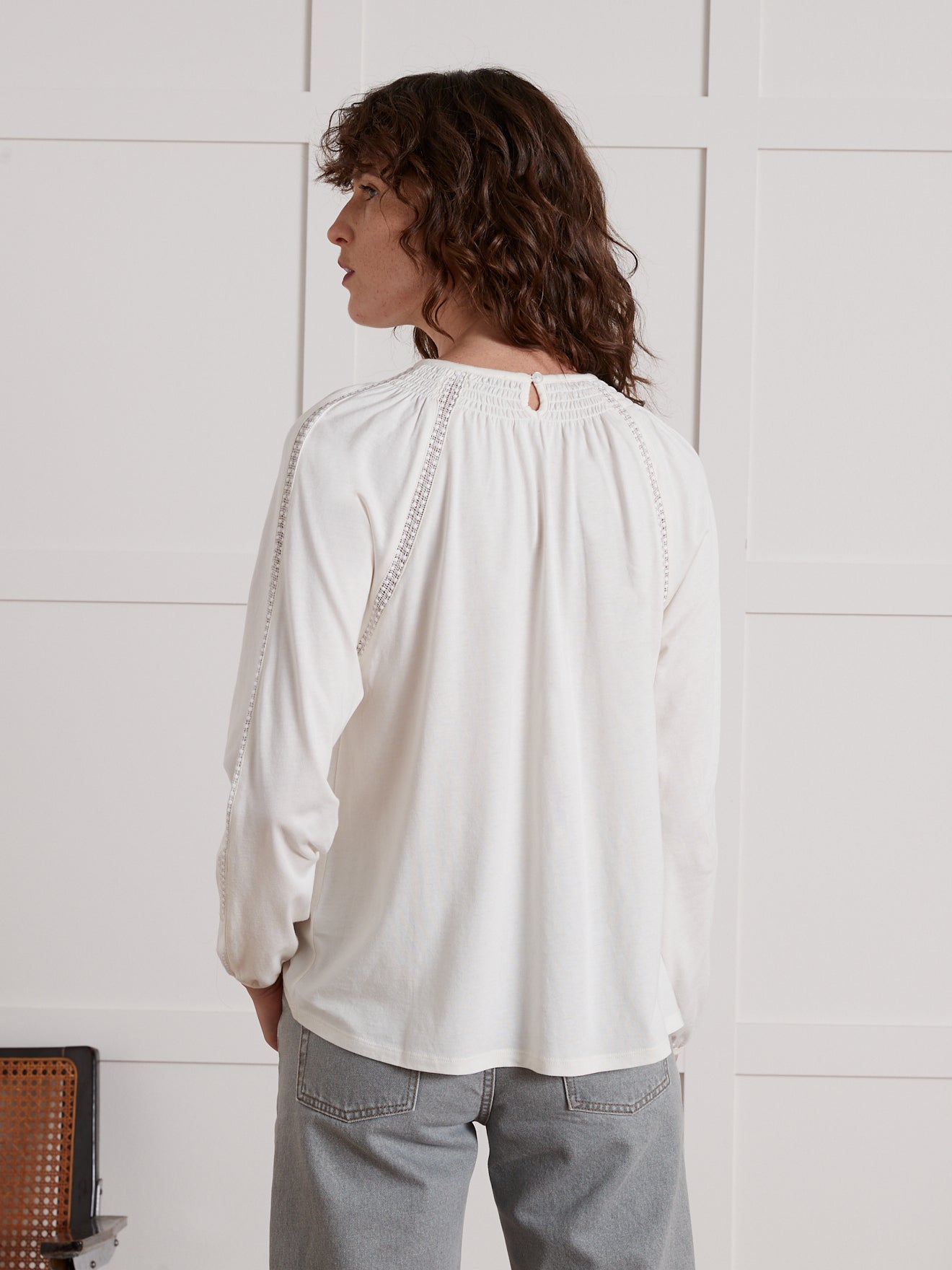 Damesshirt met smokwerk