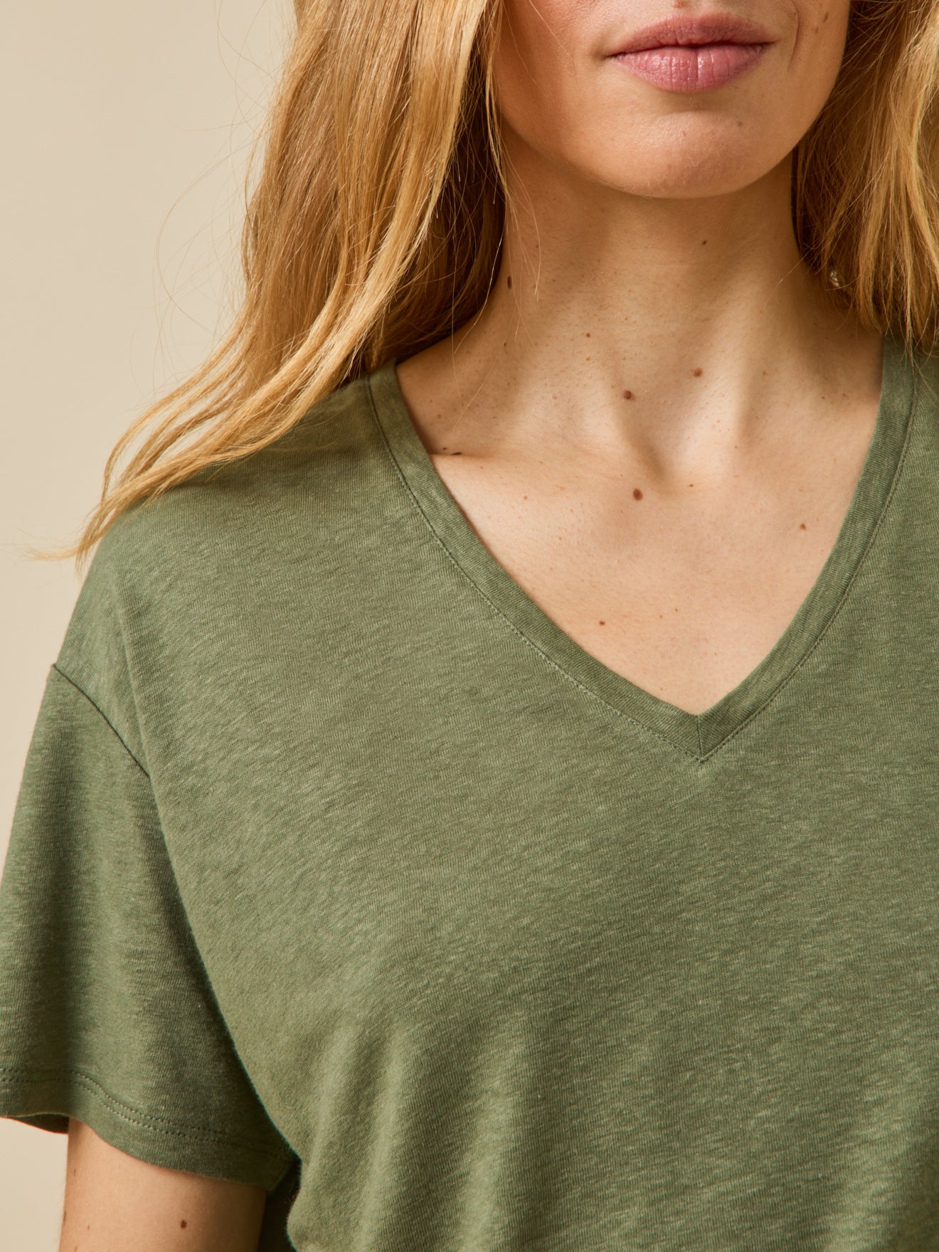 Damesshirt met V-hals - linnen en viscose