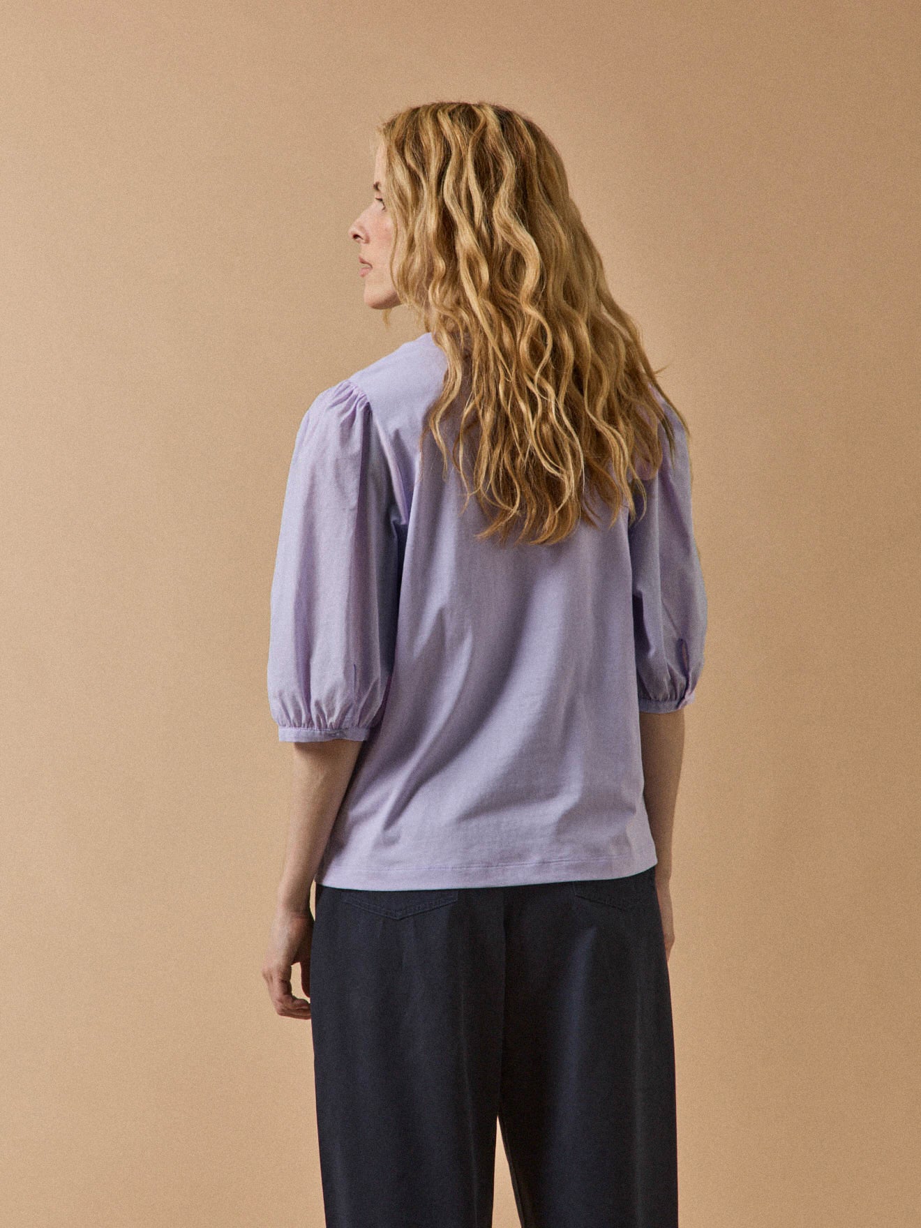Damesshirt in 2 materialen