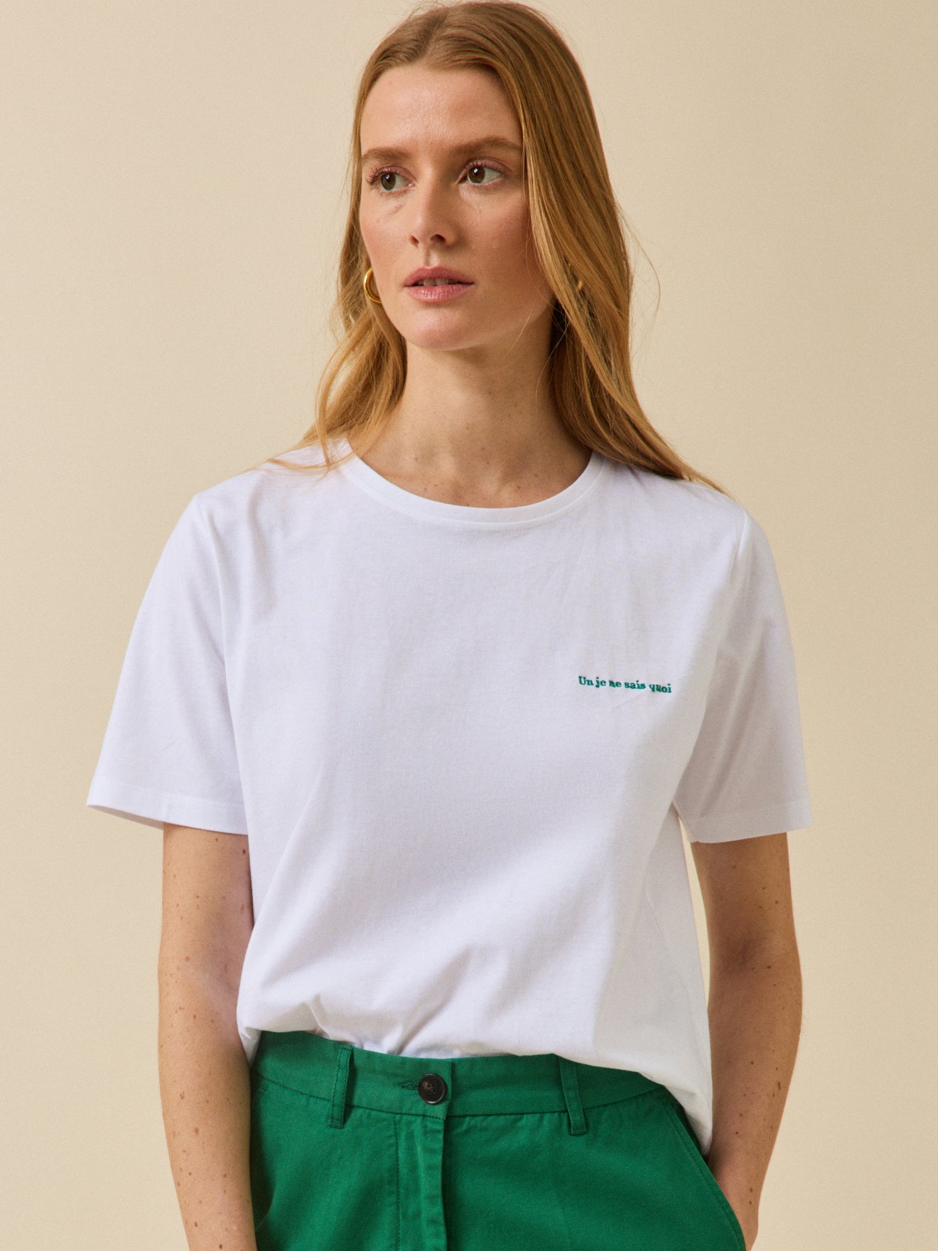 Damesshirt met borduursel - biokatoen