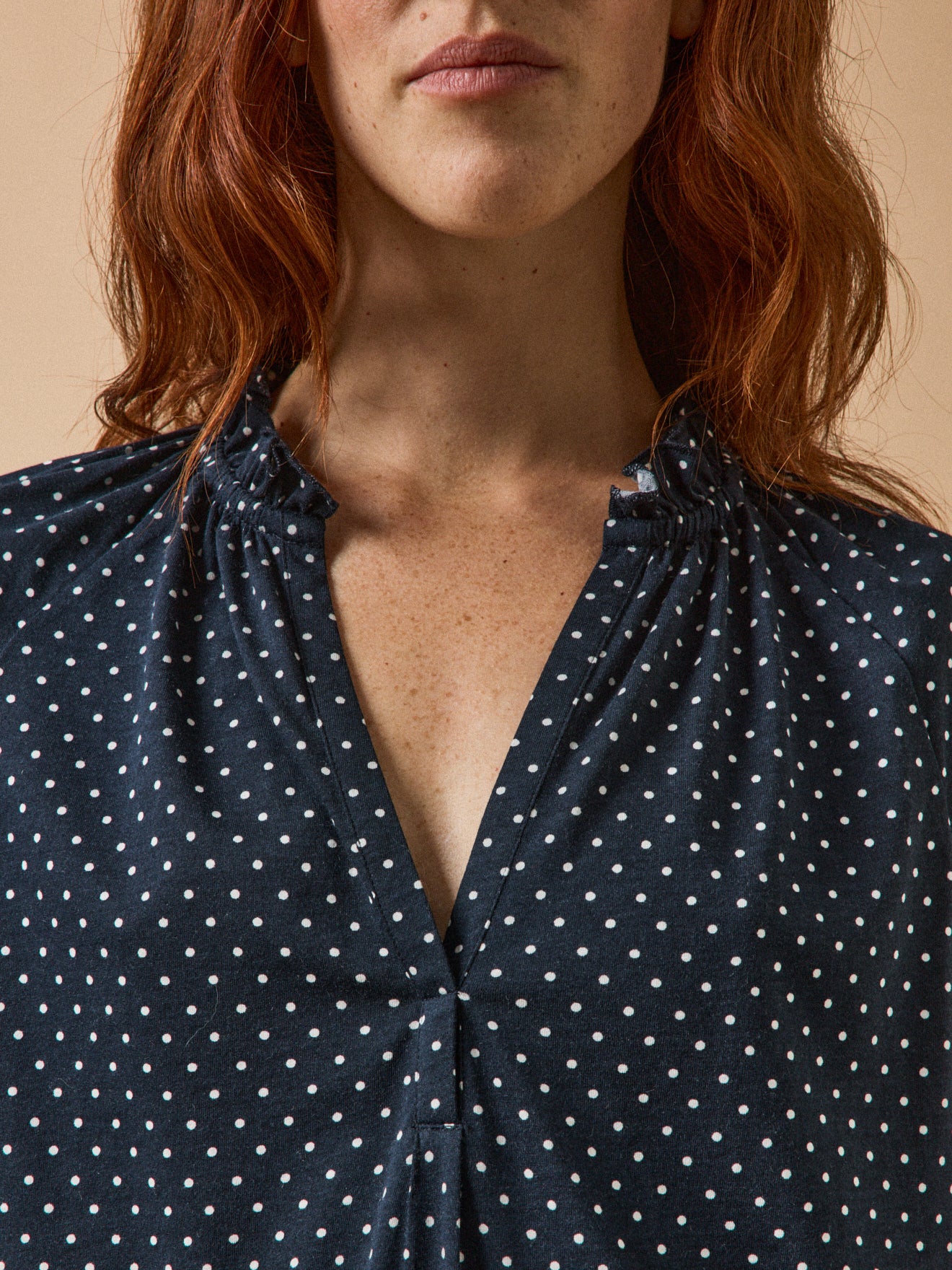 Damesshirt met stippenprint en raglanmouwen - modal en biokatoen