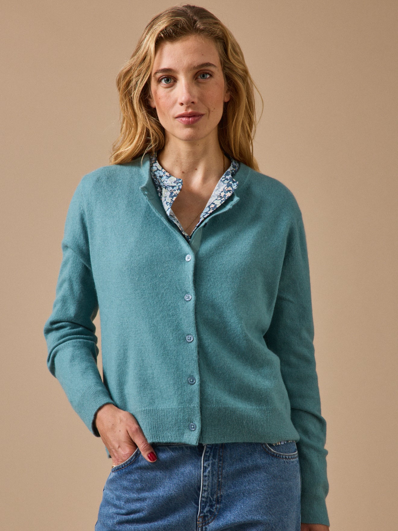 Damescardigan met knoopsluiting - Kasjmier collectie