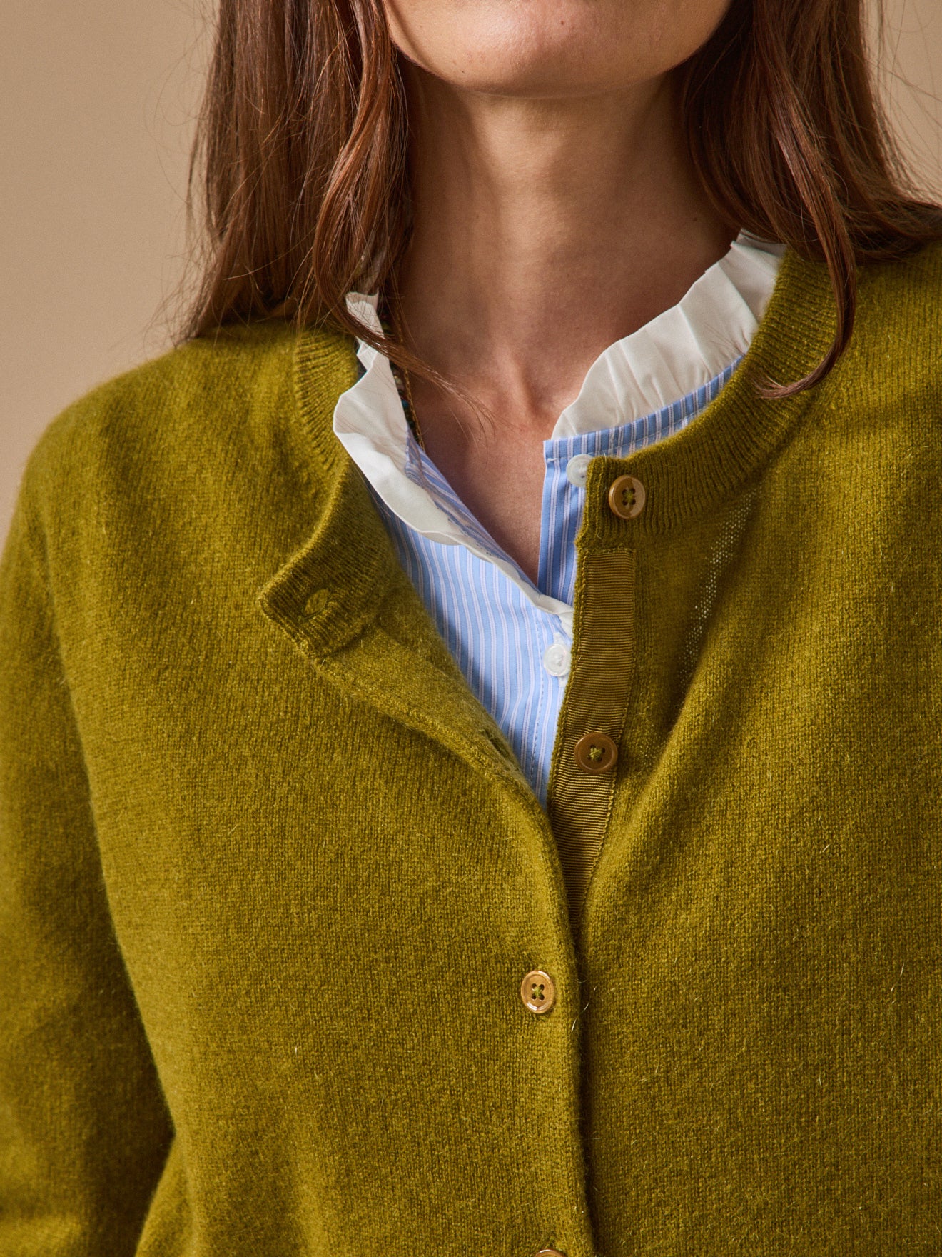 Damescardigan met knoopsluiting - Kasjmier collectie