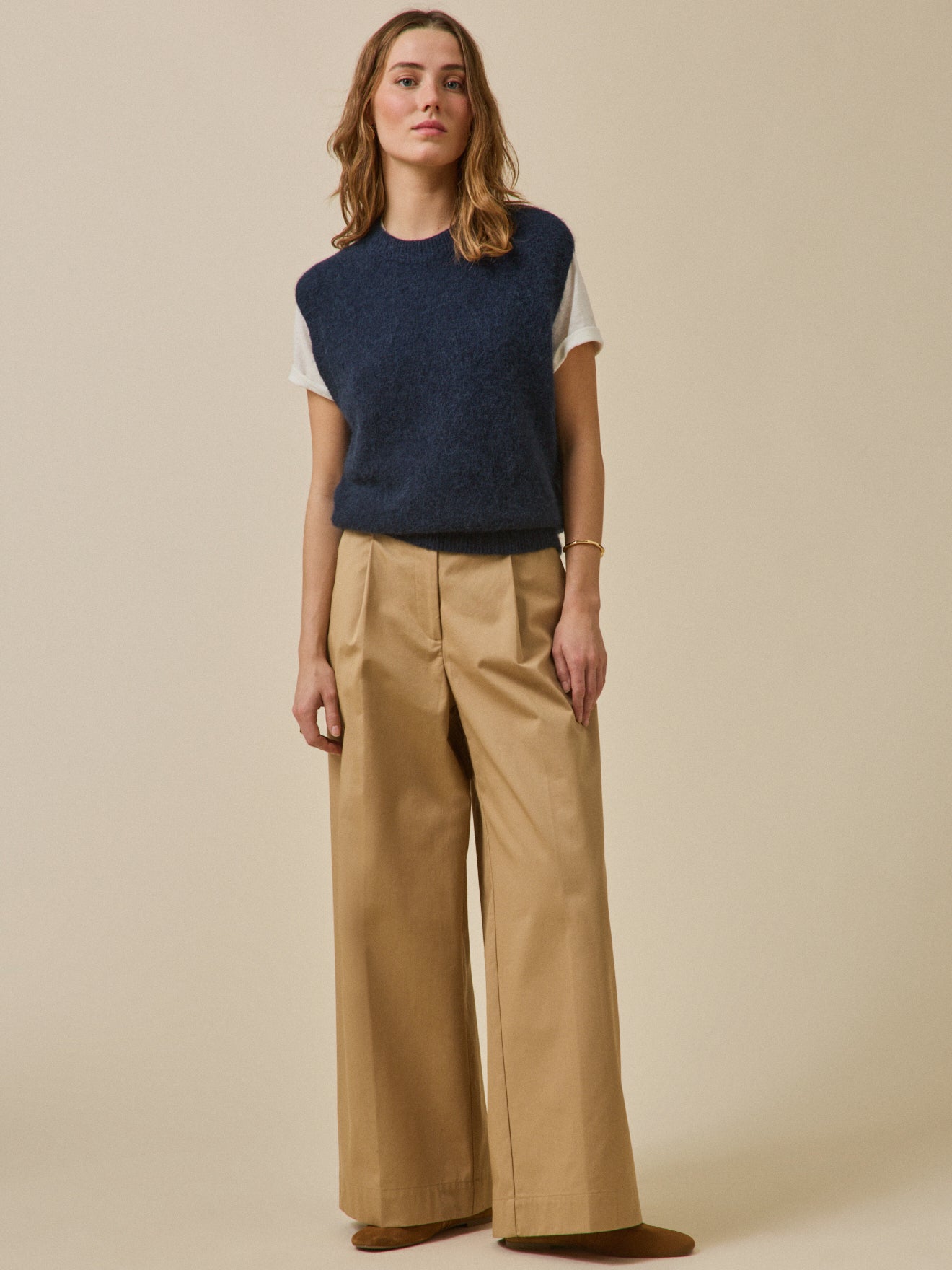 Mouwloze damestrui in een mix met alpaca