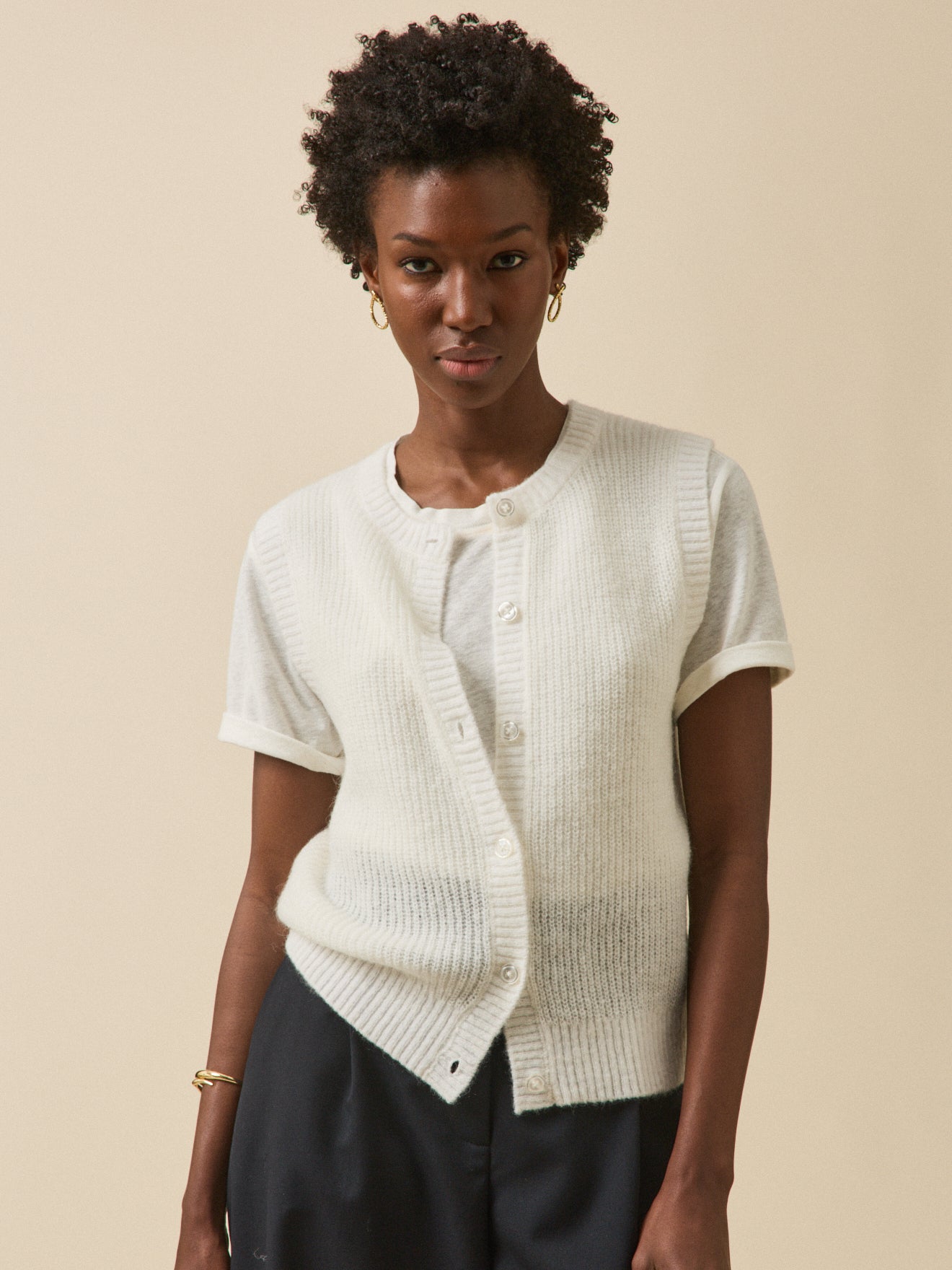 Mouwloos damesvest met wol, alpaca en mohair