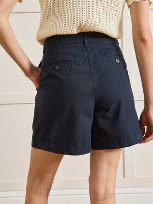 Chino damesshort in katoen en linnen