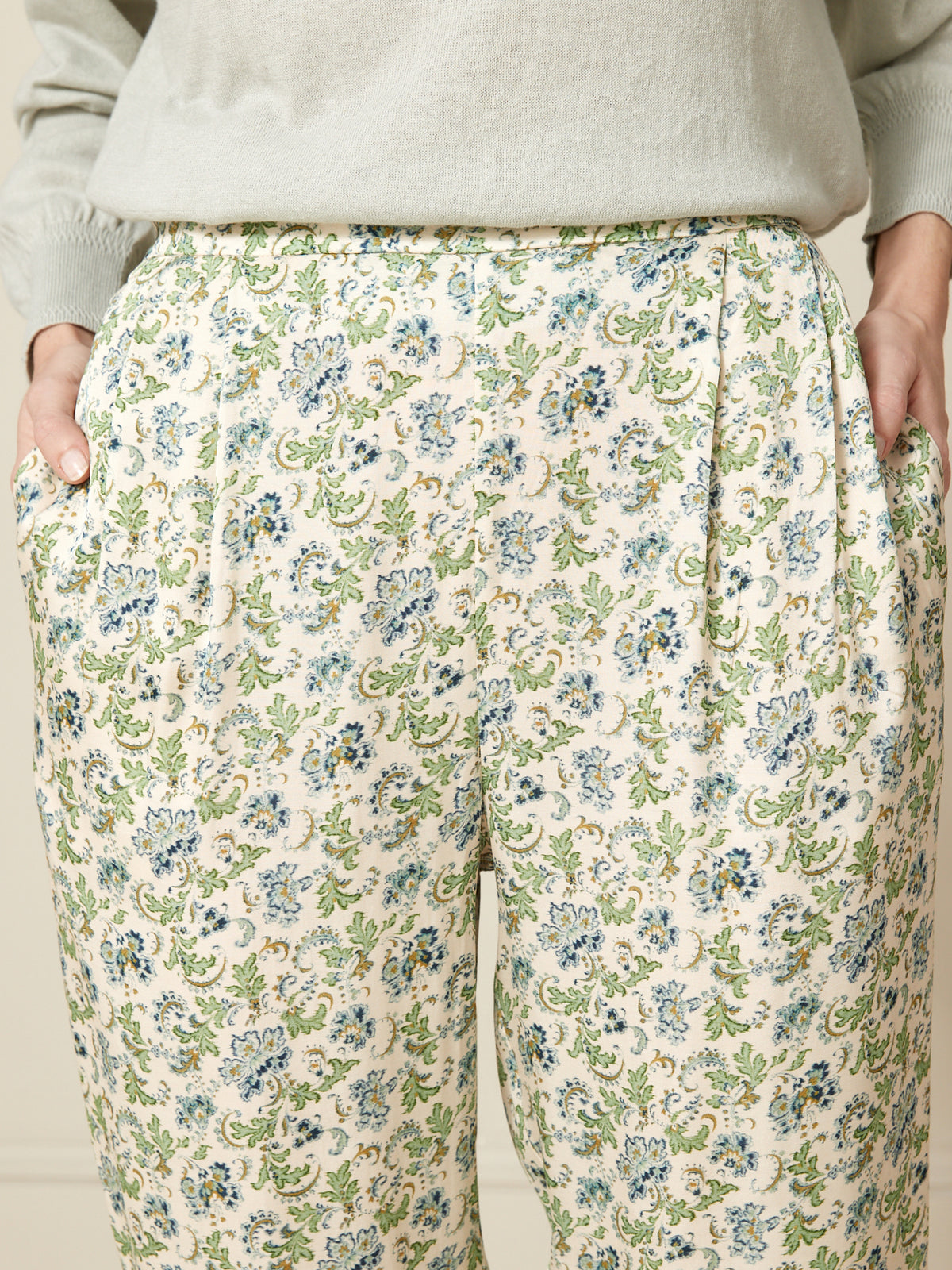 Soepele damesbroek met Tess-print Lina