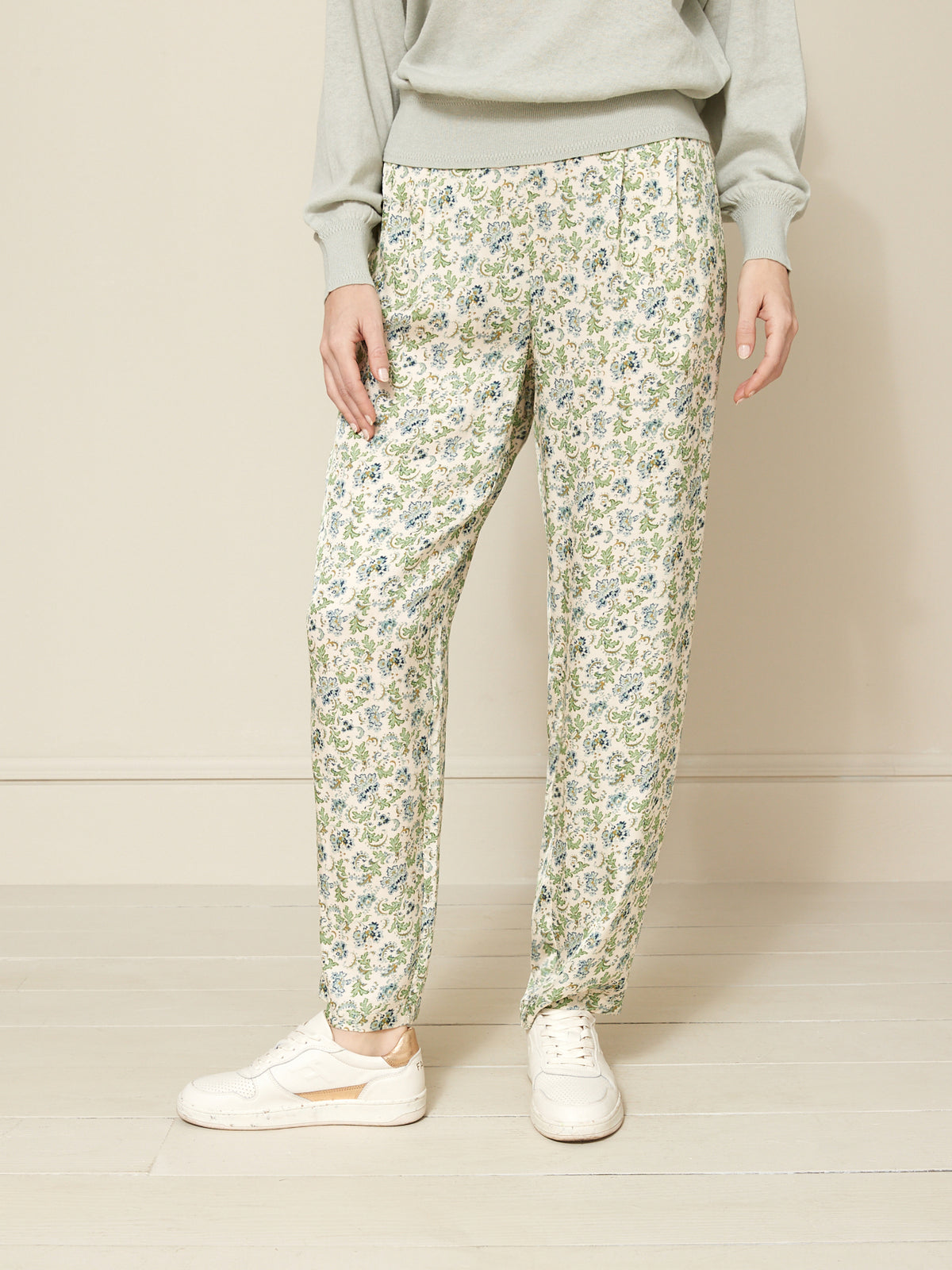 Soepele damesbroek met Tess-print Lina