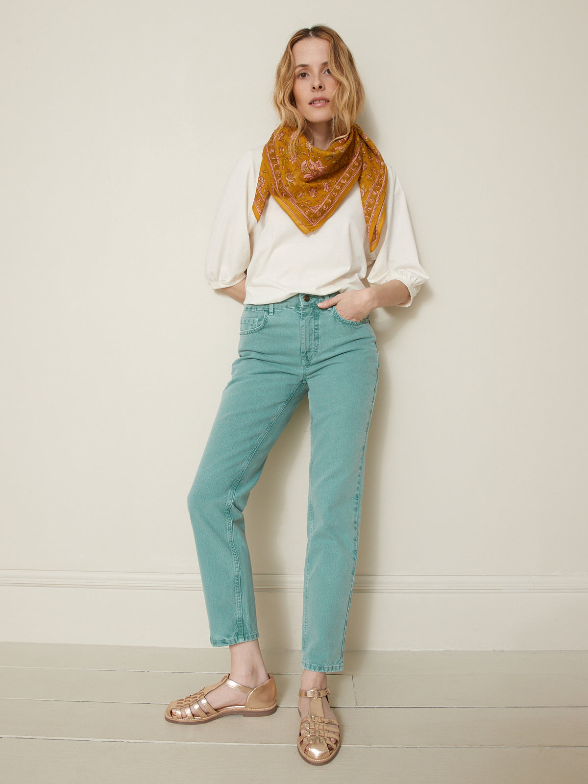 Damesjeans Andrea, mom fit - biokatoen, ecologische wassing