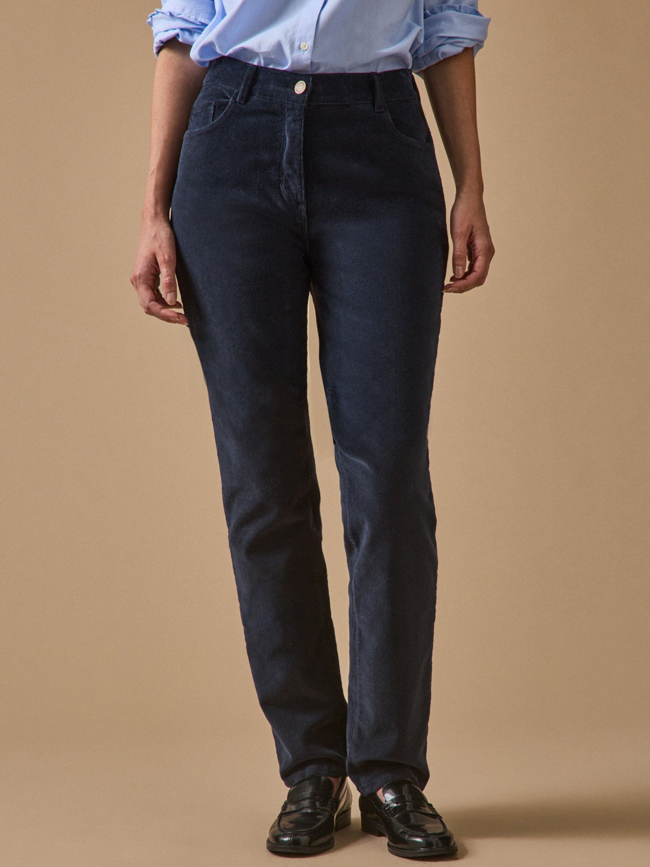 Slim fit damesbroek in fijngeribd velours Chloé
