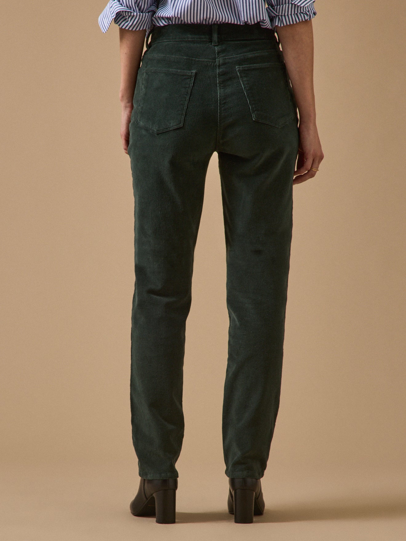 Slim fit damesbroek in fijngeribd velours Chloé